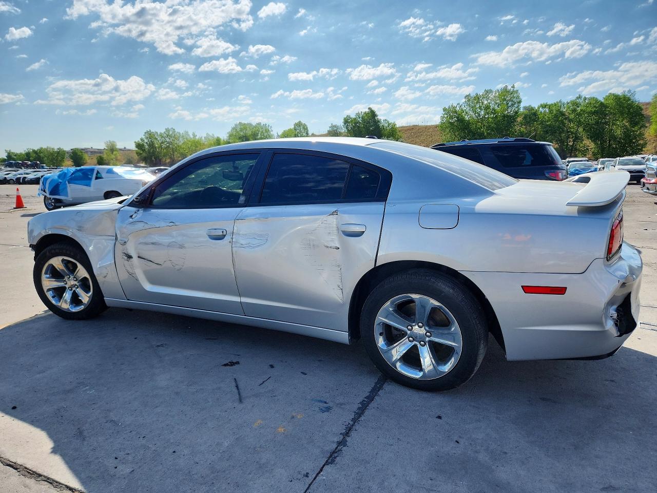 2011 Dodge Charger Серебряный vin: 2B3CL3CG6BH613562