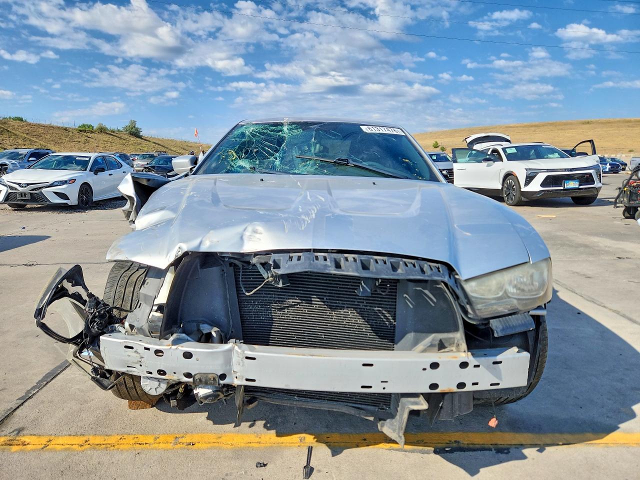2011 Dodge Charger Серебряный vin: 2B3CL3CG6BH613562