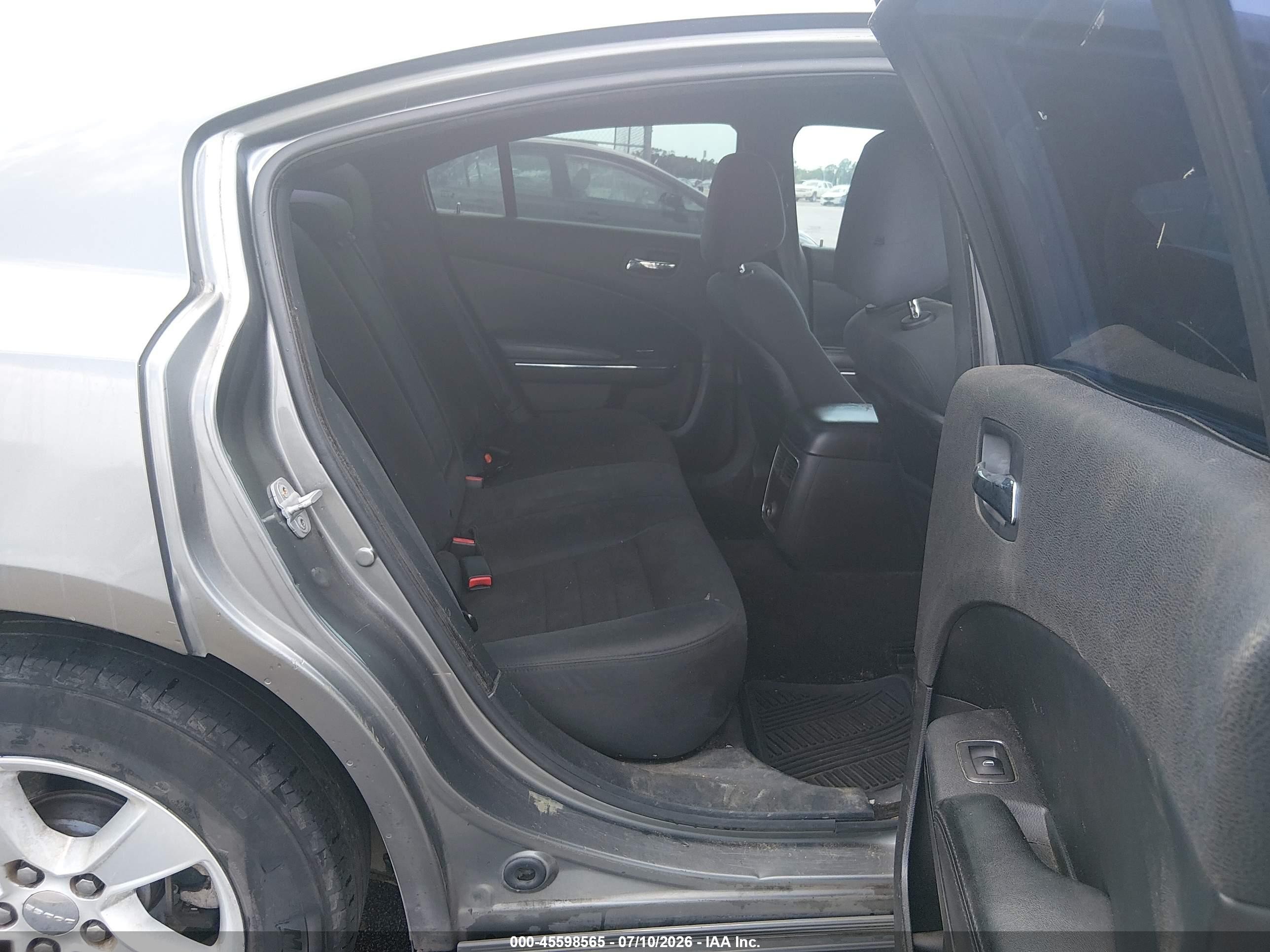 2011 Dodge Charger   Gray vin: 2B3CL3CG8BH577079