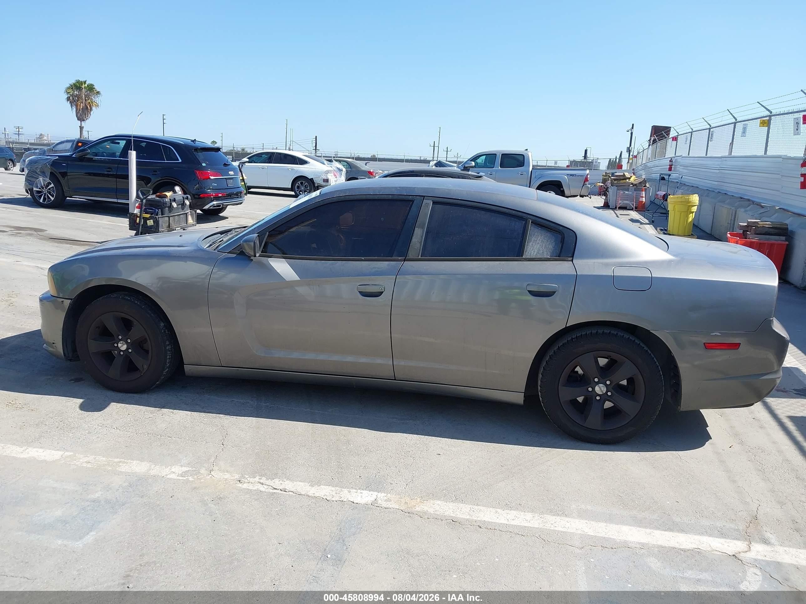 2011 Dodge Charger   Gray vin: 2B3CL3CG8BH612526