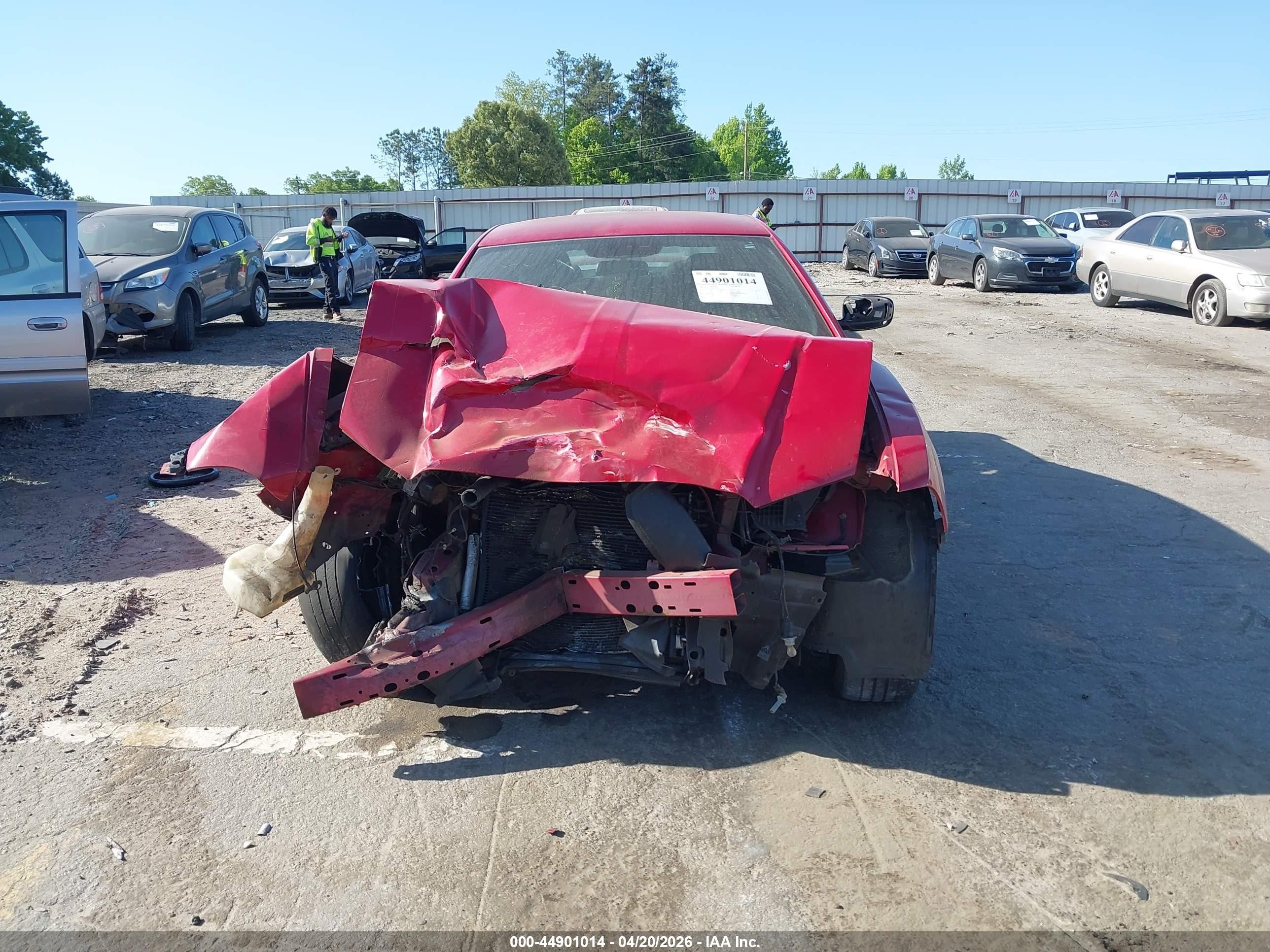 2011 Dodge Charger   Red vin: 2B3CL3CG9BH527095