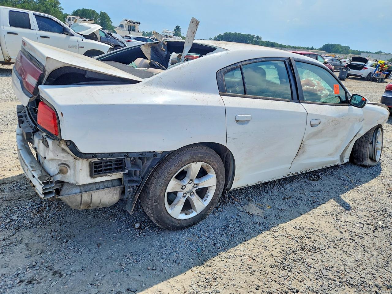 2011 Dodge Charger White vin: 2B3CL3CGXBH513965