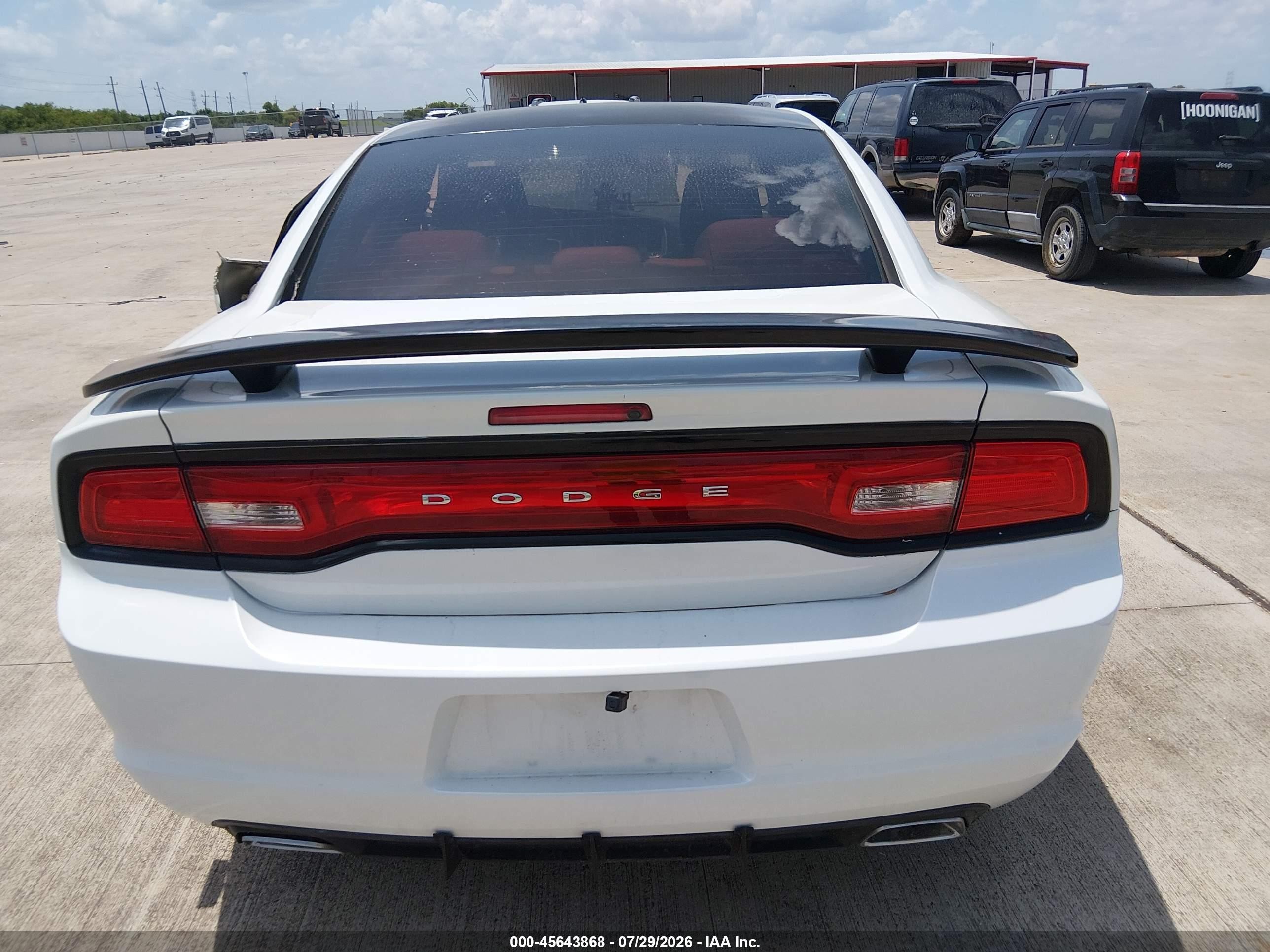 2011 Dodge Charger Белый vin: 2B3CL3CGXBH606291