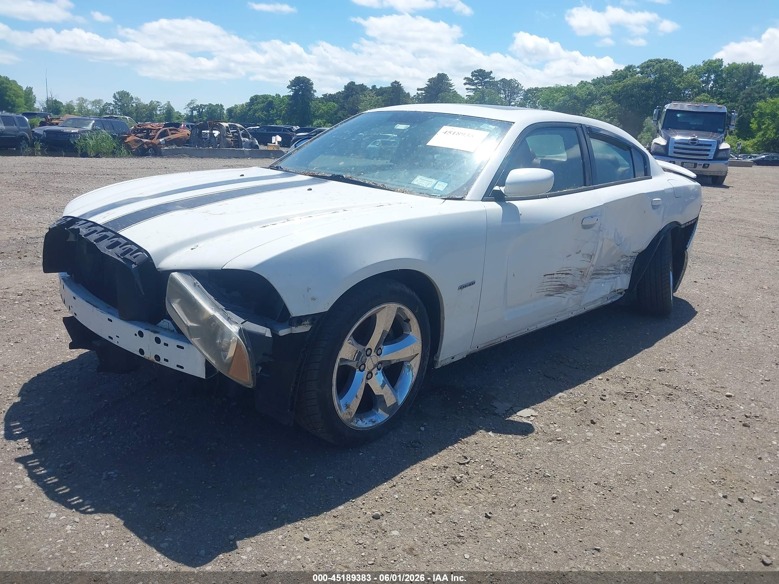 2011 Dodge Charger R/t White vin: 2B3CL5CT3BH502704