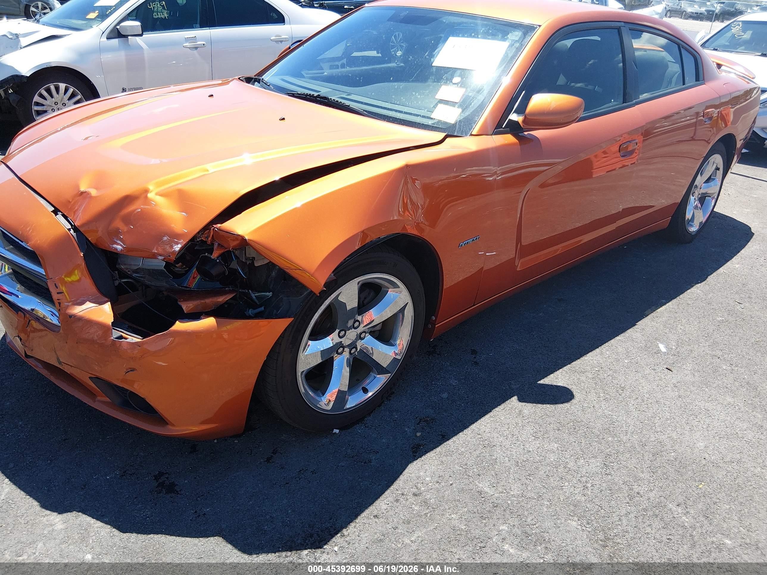 2011 Dodge Charger R/t Оранжевый vin: 2B3CL5CT4BH610555