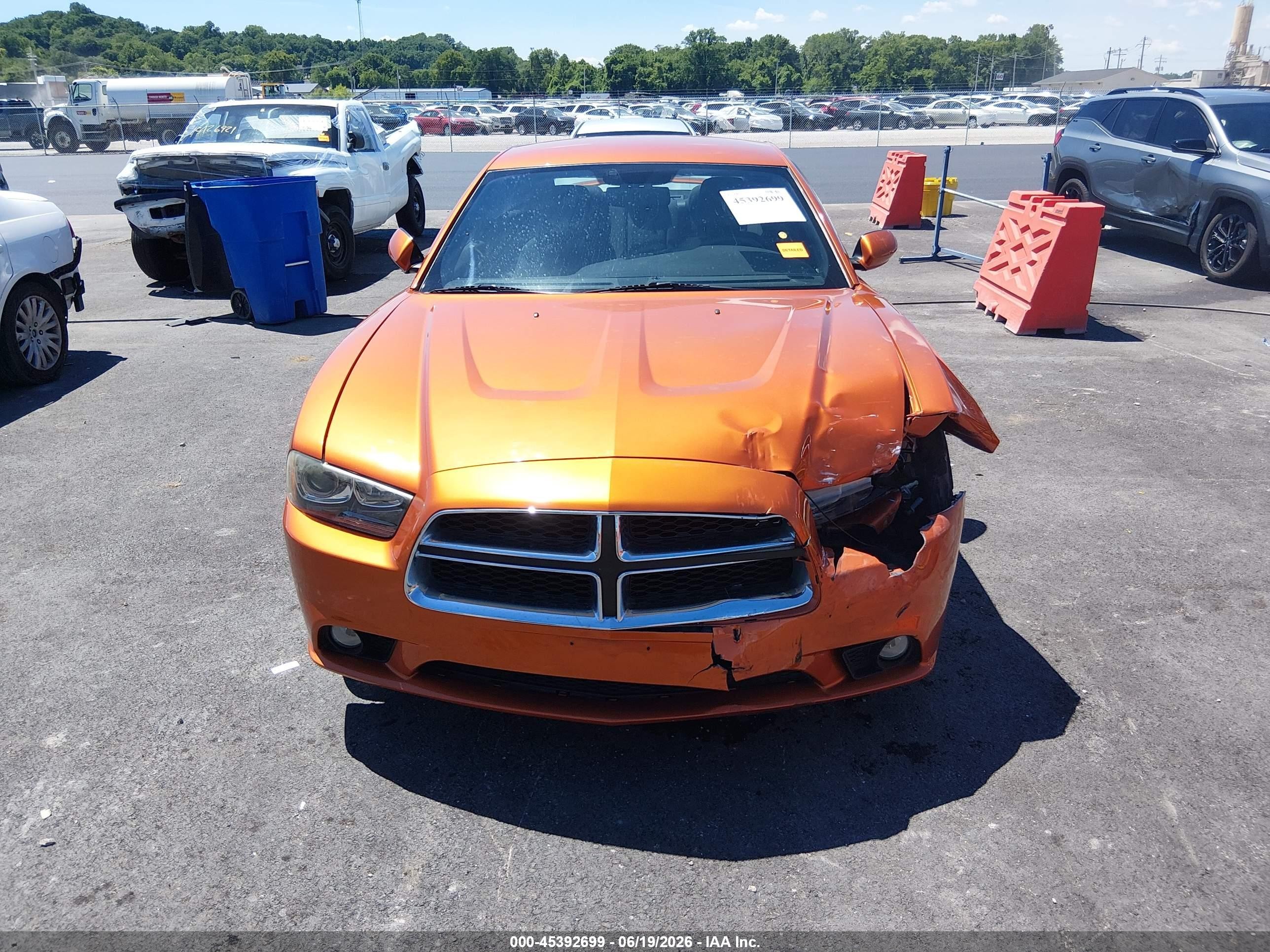 2011 Dodge Charger R/t Оранжевый vin: 2B3CL5CT4BH610555