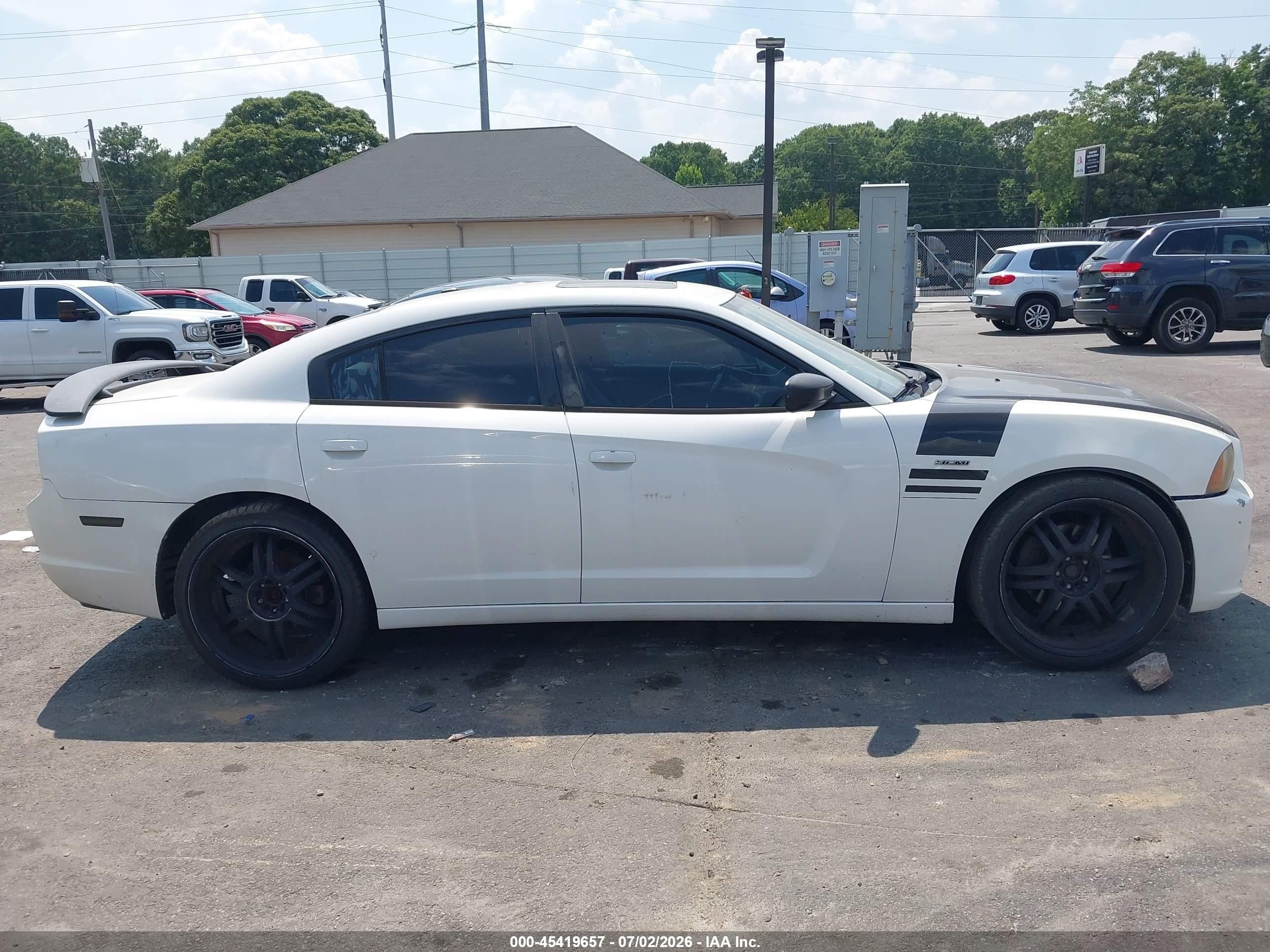 2011 Dodge Charger R/t White vin: 2B3CL5CT5BH555100