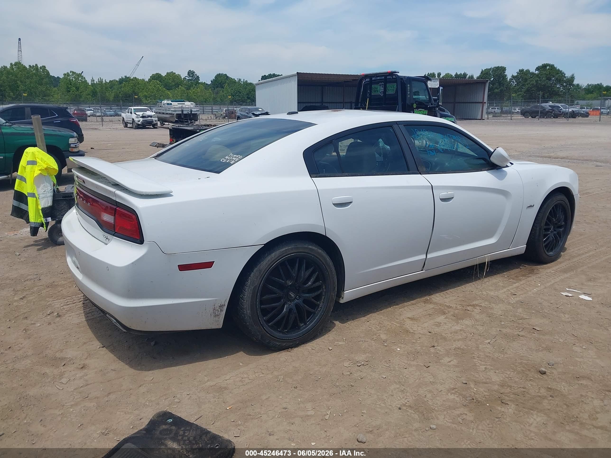 2011 Dodge Charger R/t White vin: 2B3CL5CT5BH609236