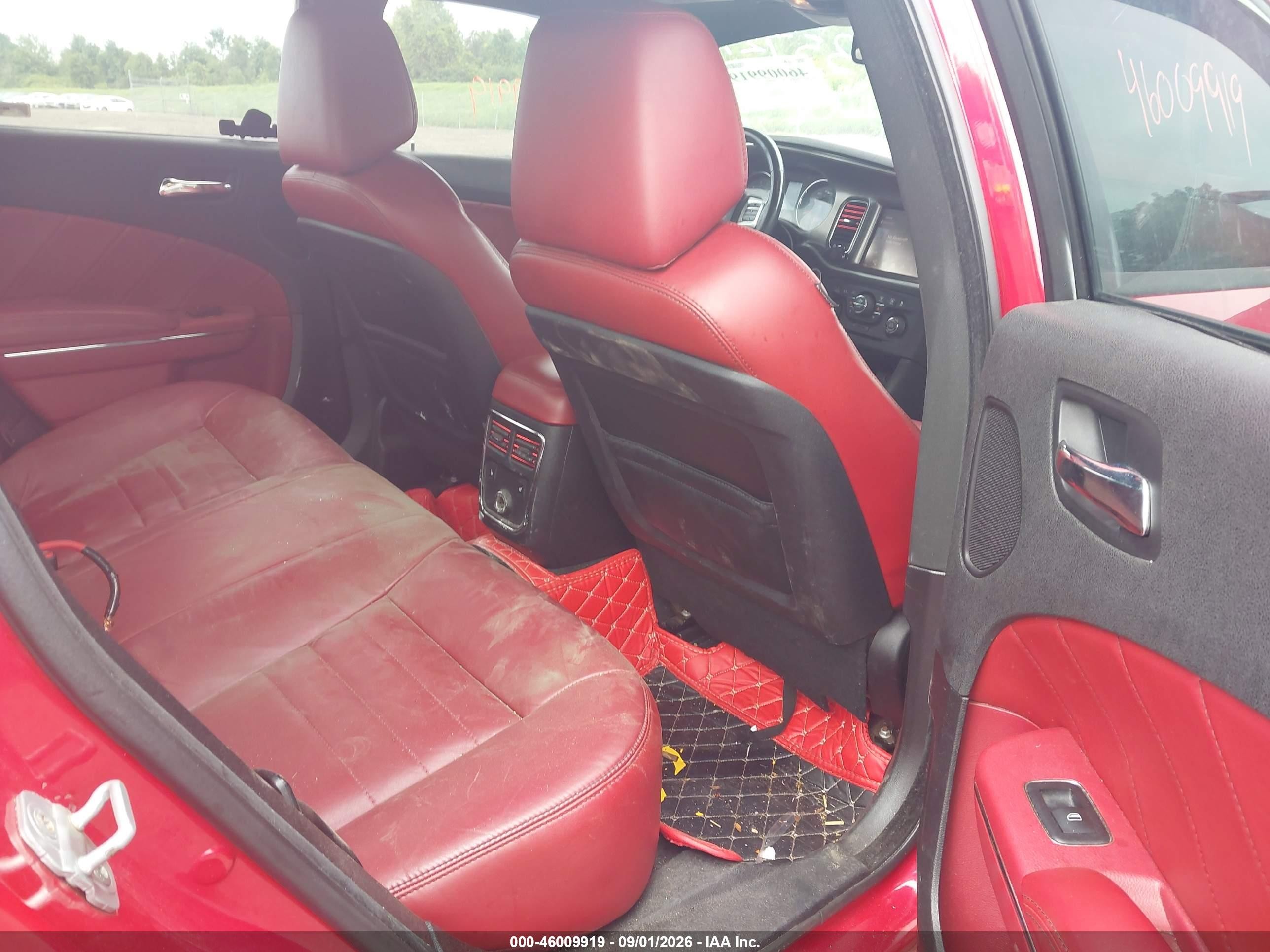 2011 Dodge Charger R/t Red vin: 2B3CM5CT2BH567931