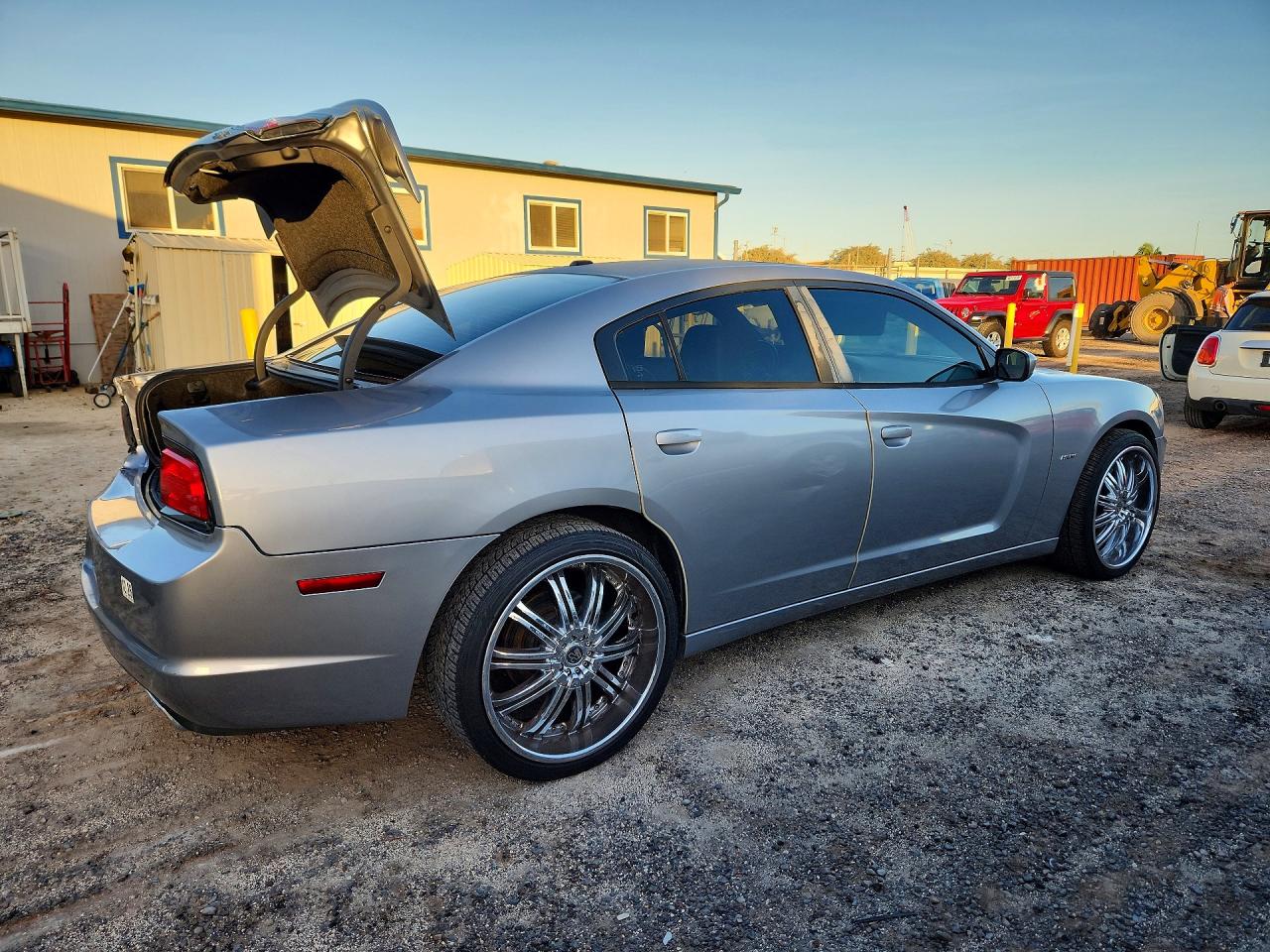 2011 Dodge Charger R/t Silver vin: 2B3CM5CTXBH555574