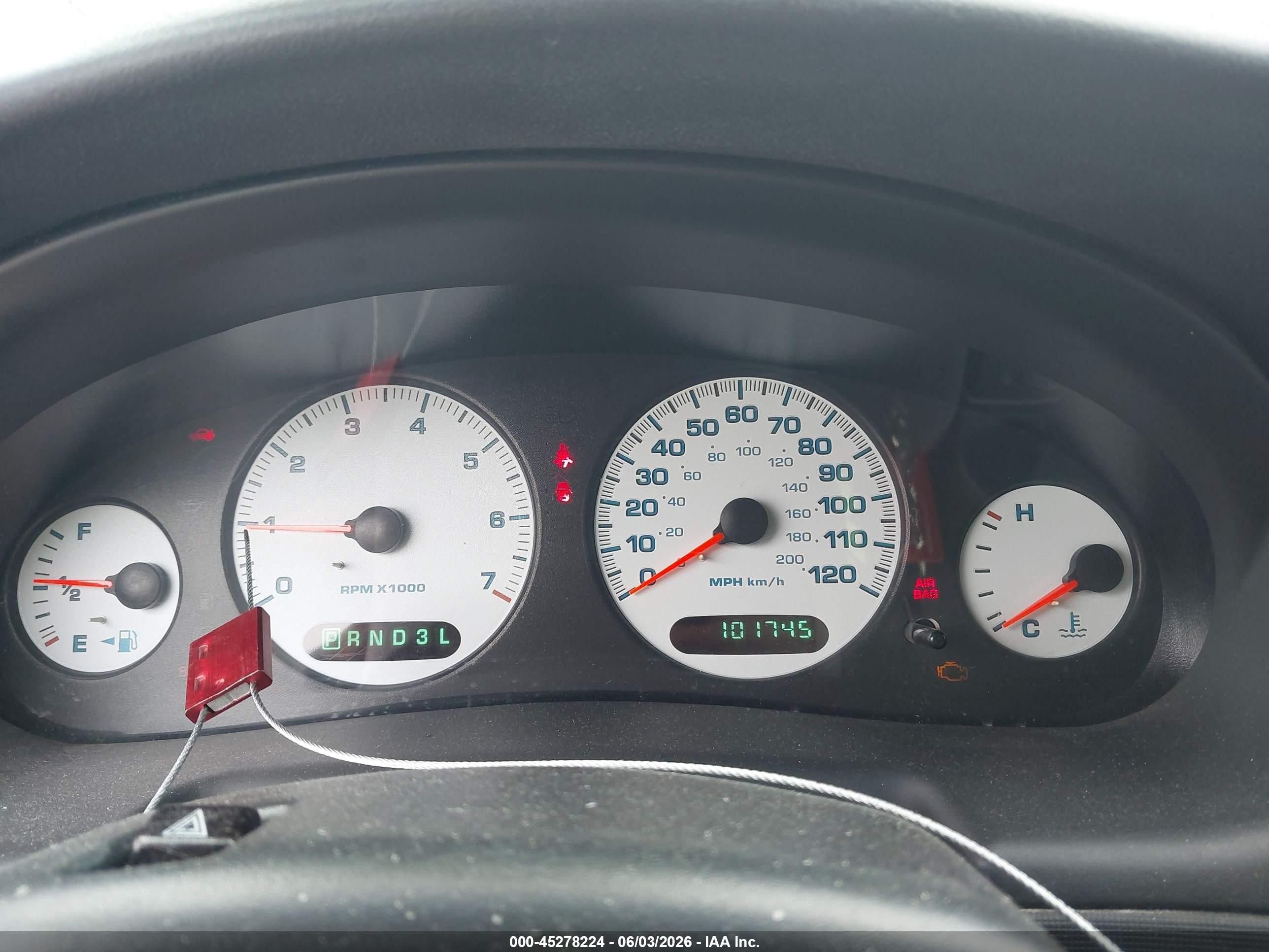 2004 Dodge Intrepid Se White vin: 2B3HD46R04H610570