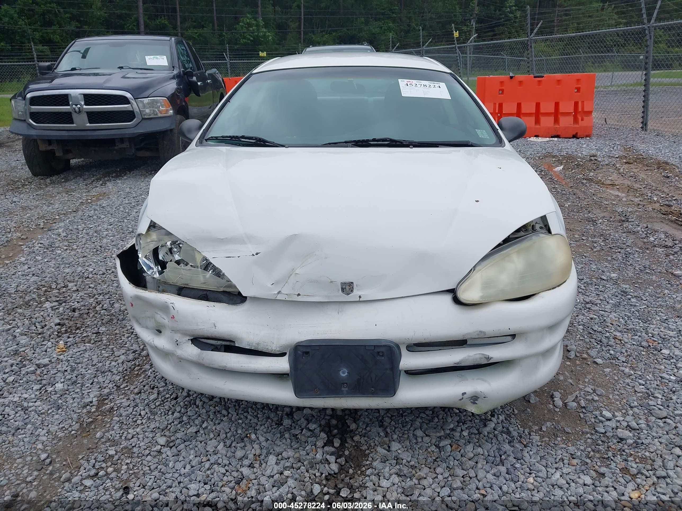 2004 Dodge Intrepid Se White vin: 2B3HD46R04H610570