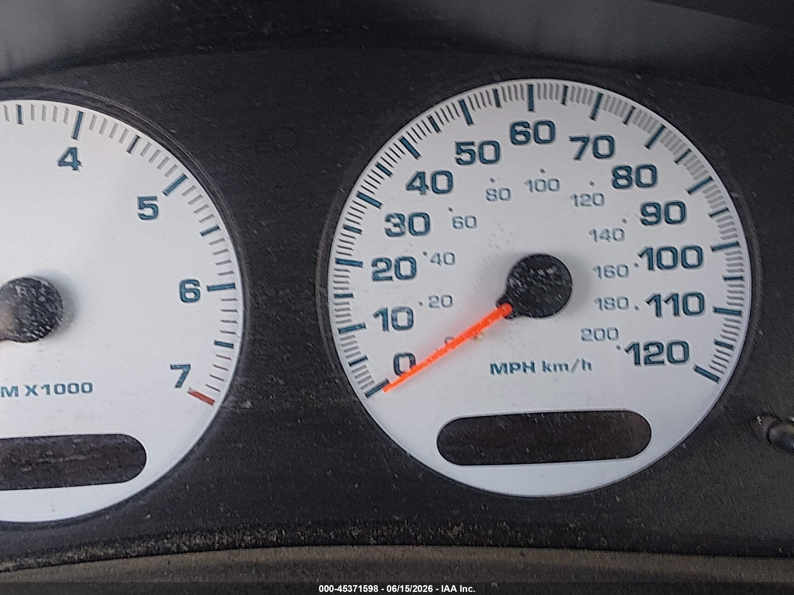 2004 Dodge Intrepid Se Красный vin: 2B3HD46R04H707462