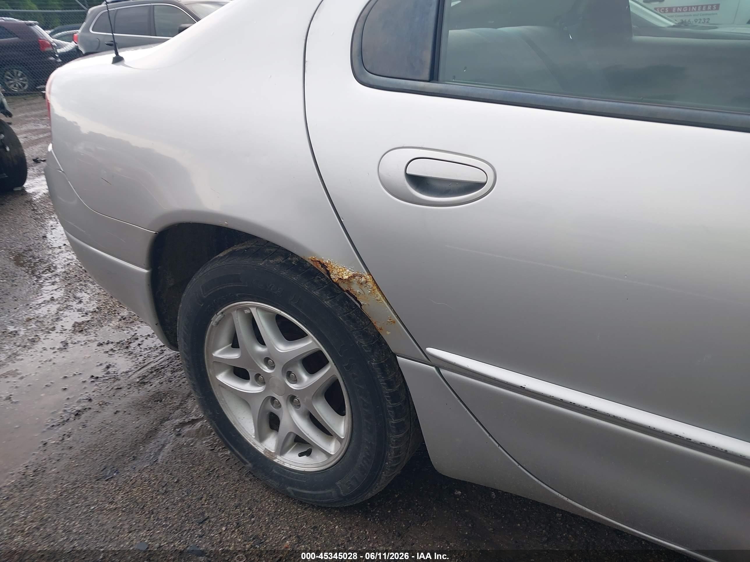 2002 Dodge Intrepid Se Silver vin: 2B3HD46R12H281228