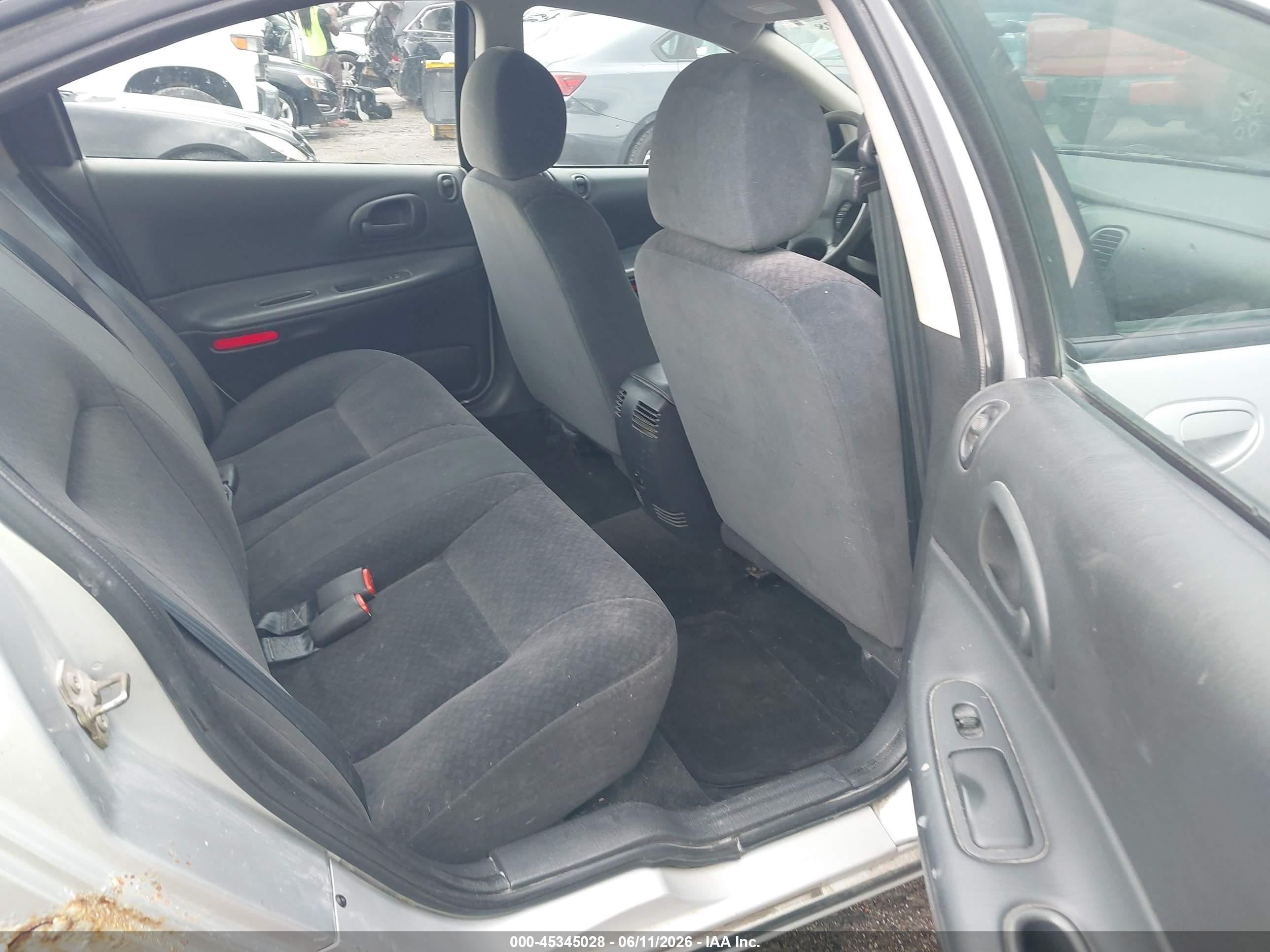 2002 Dodge Intrepid Se Silver vin: 2B3HD46R12H281228