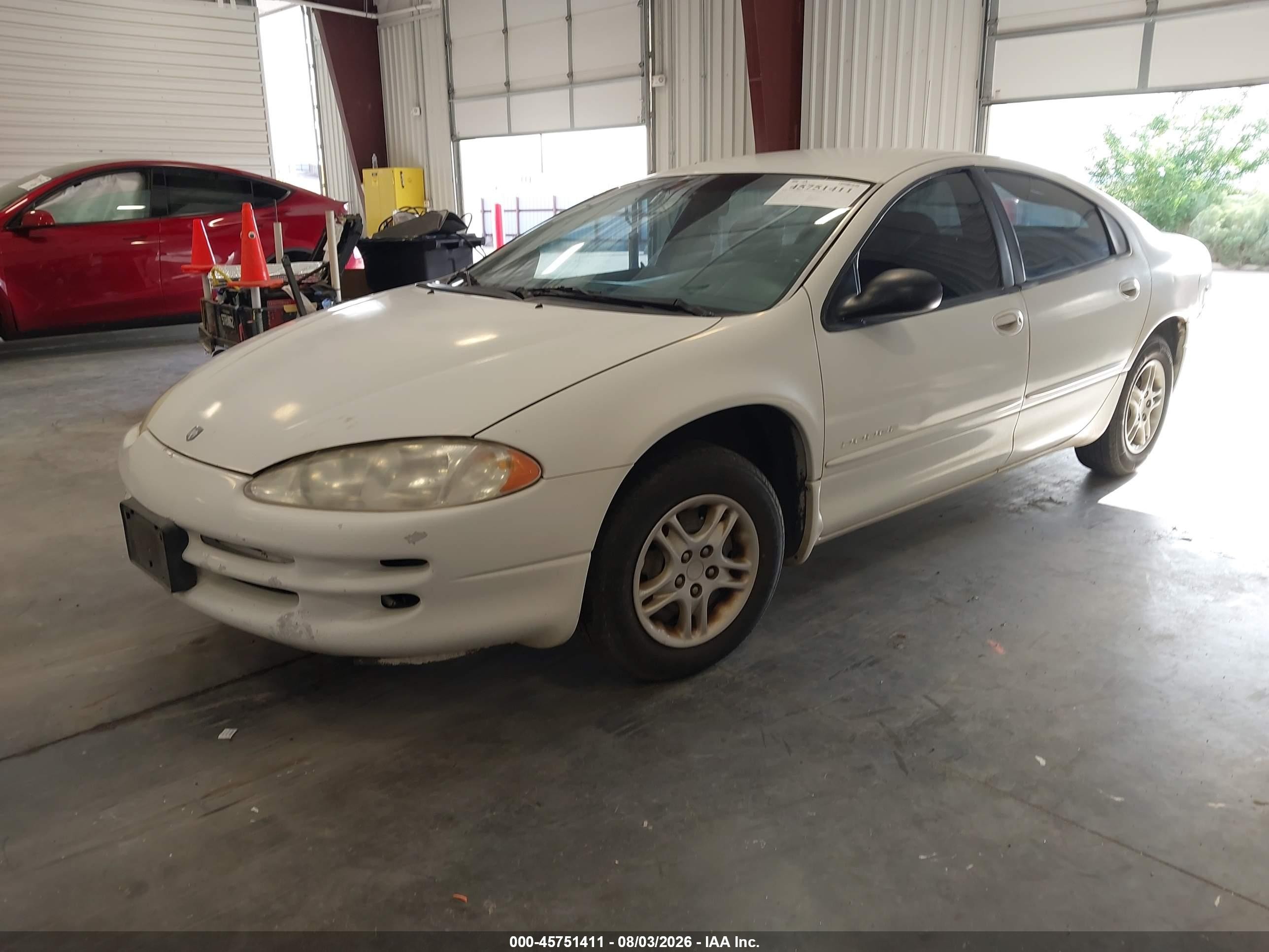 1999 Dodge Intrepid   White vin: 2B3HD46R1XH797841