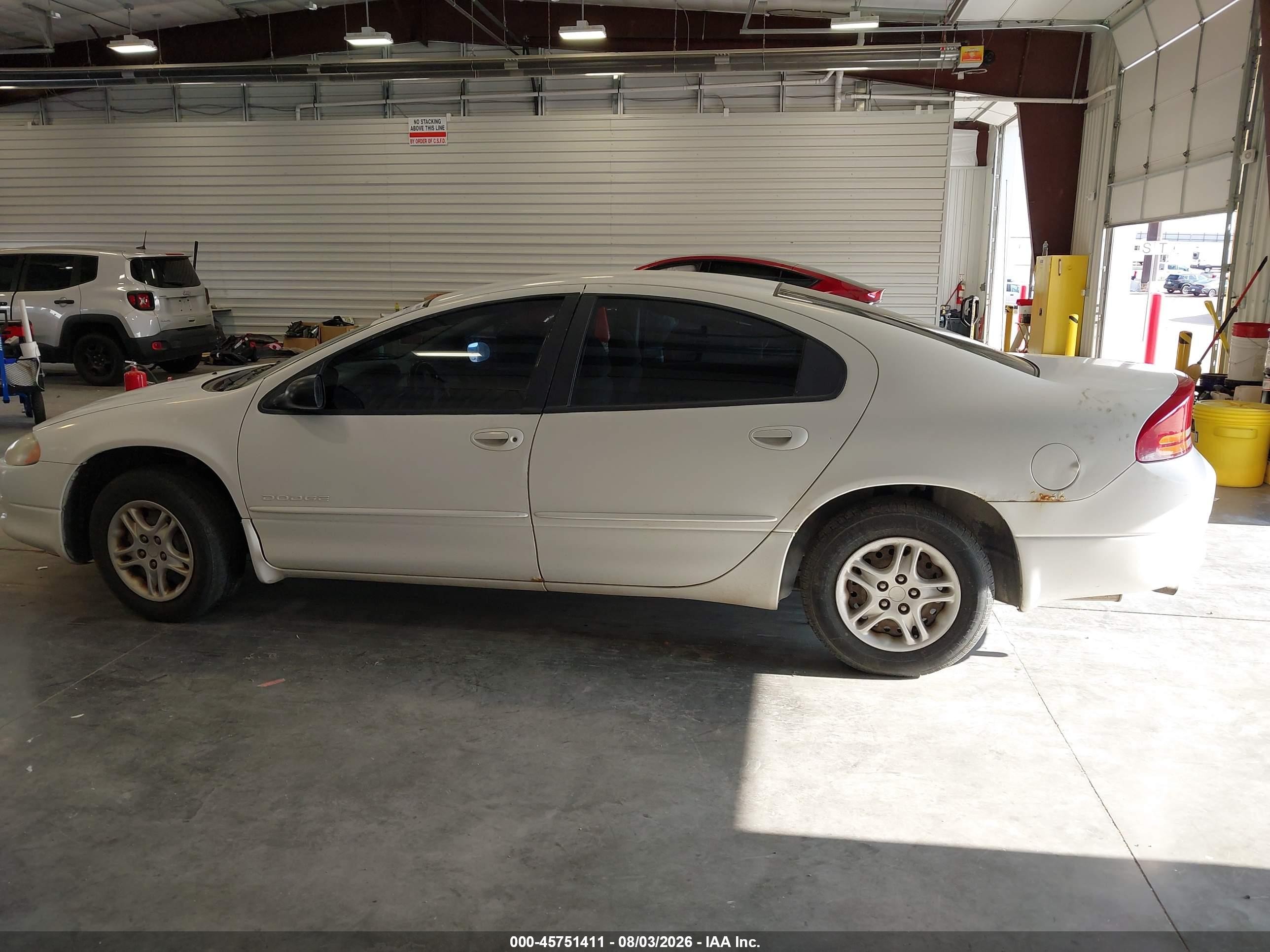 1999 Dodge Intrepid   White vin: 2B3HD46R1XH797841