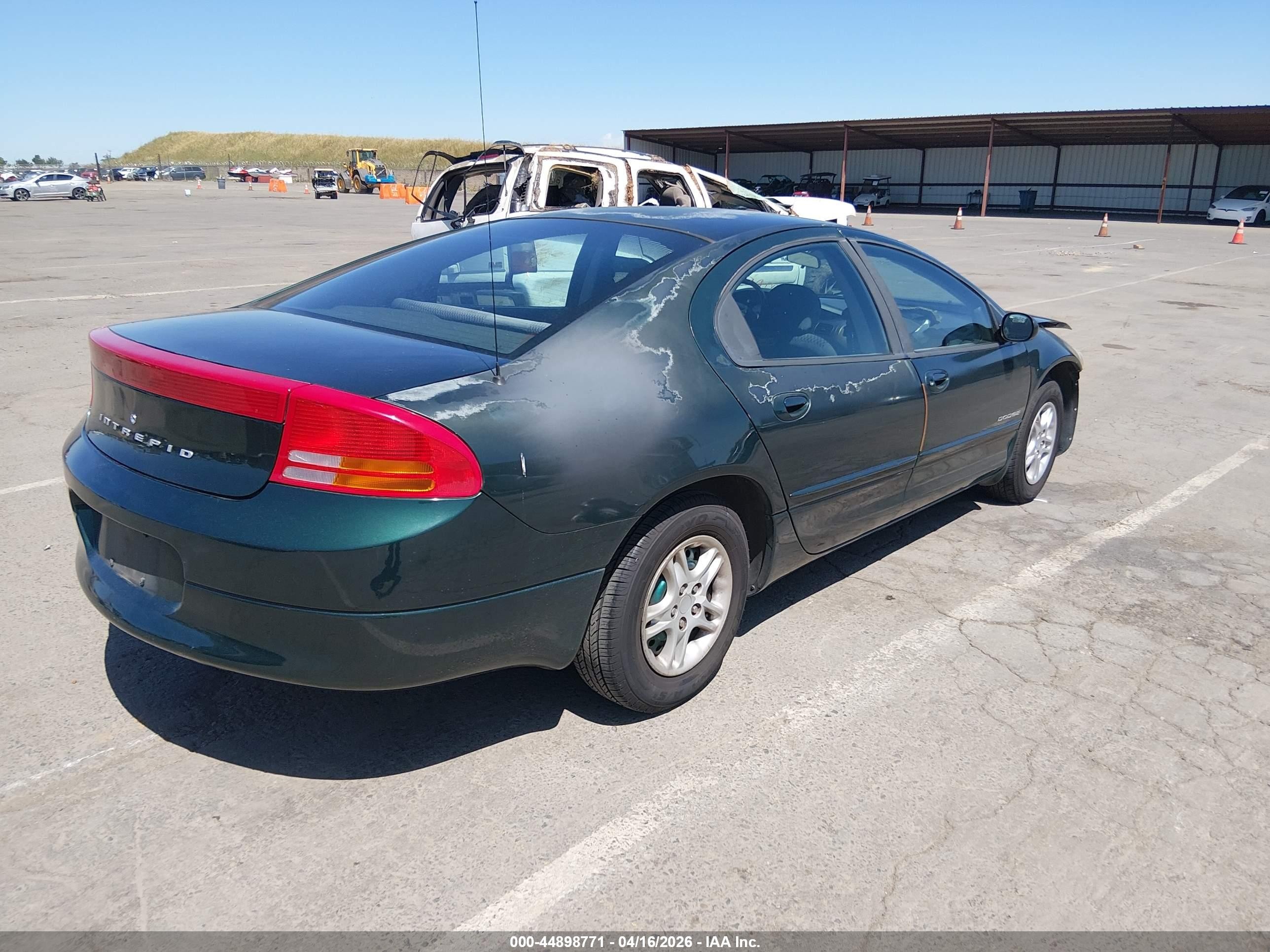1999 Dodge Intrepid   Green vin: 2B3HD46R5XH668548
