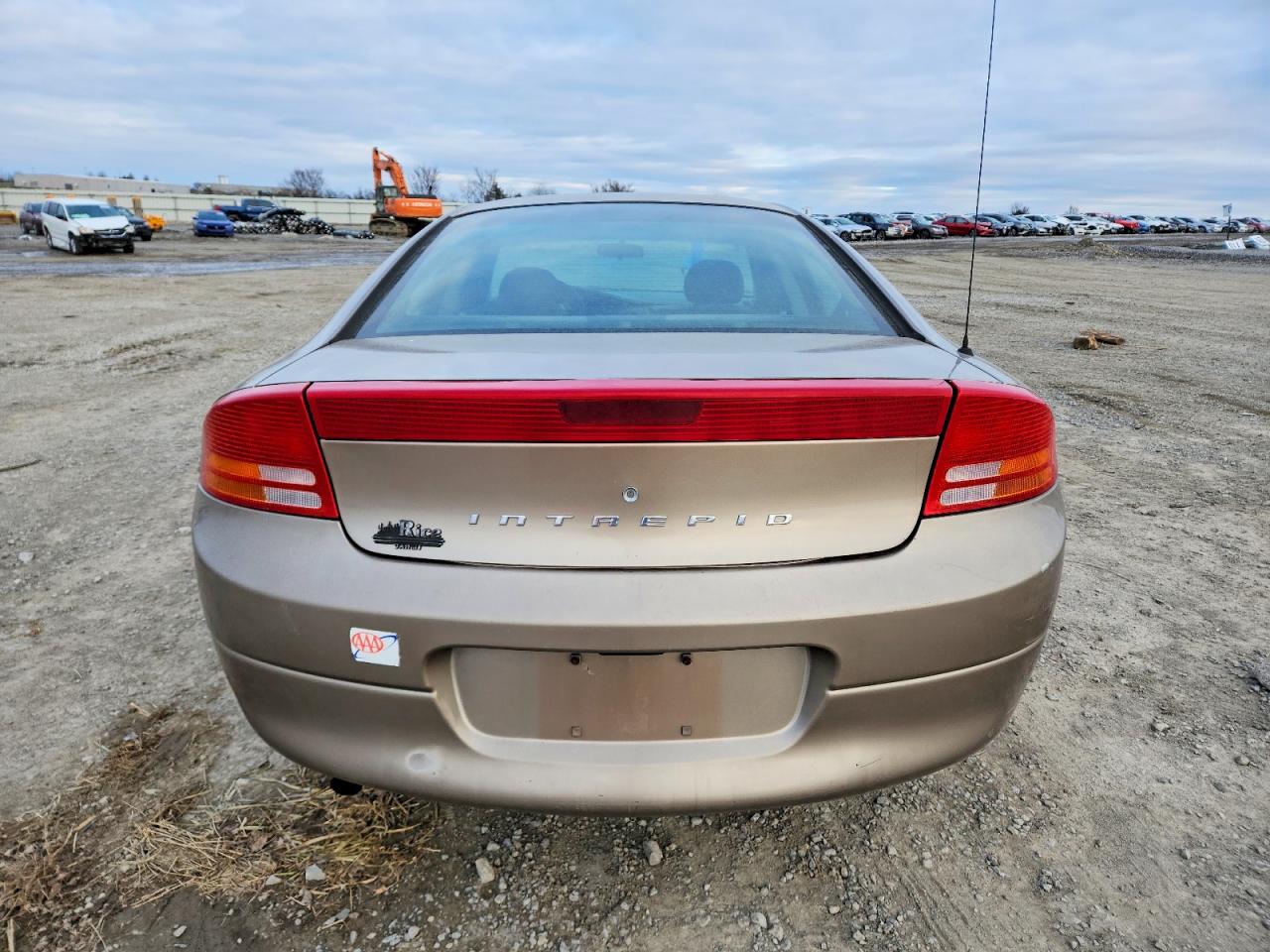 2000 Dodge Intrepid Gold vin: 2B3HD46R7YH263650