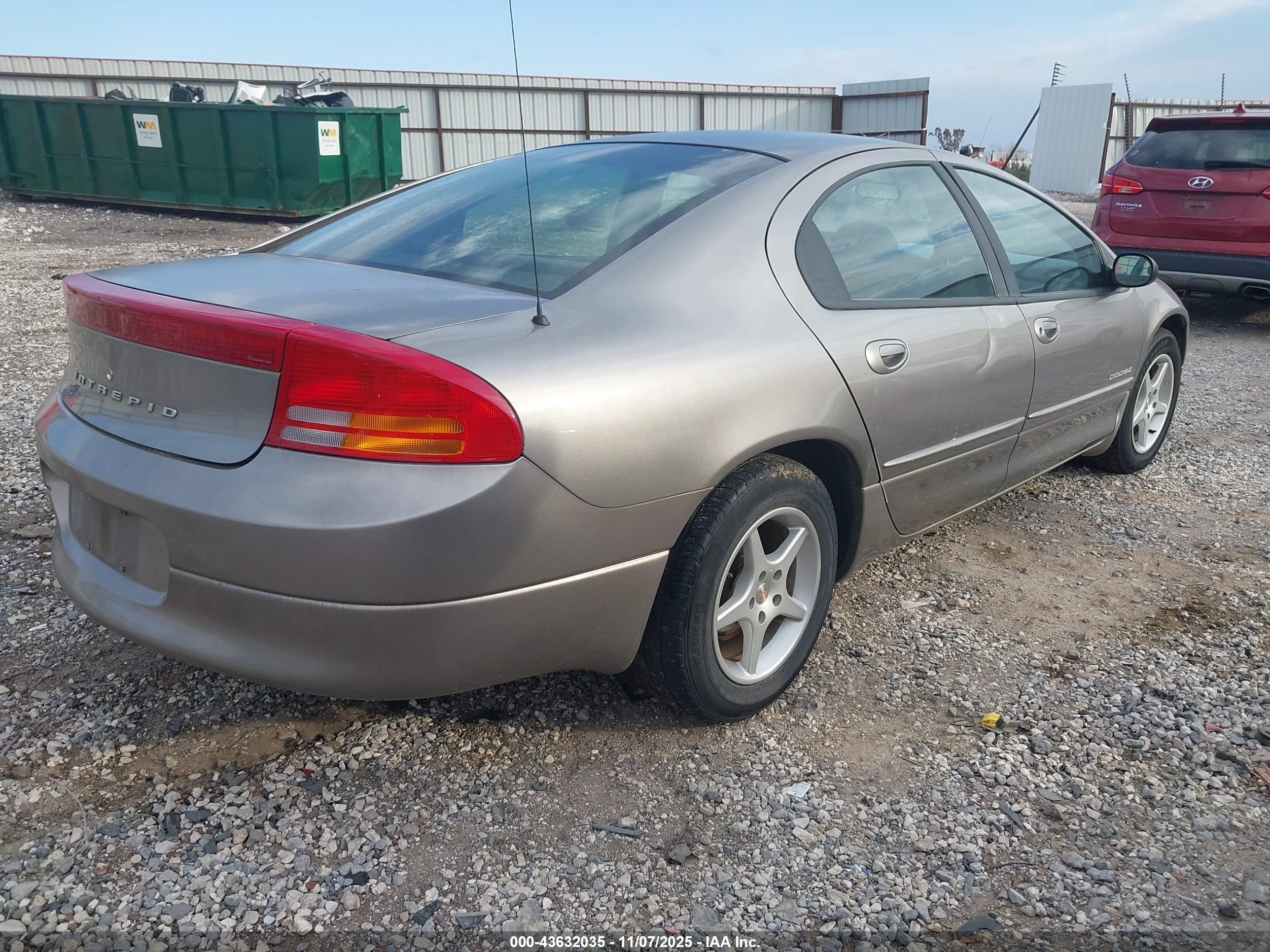 1999 Dodge Intrepid   Silver vin: 2B3HD46R8XH824016