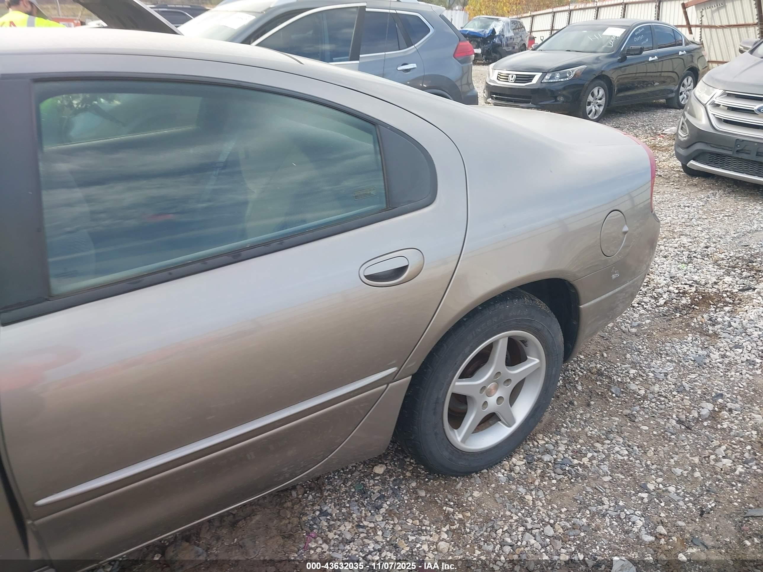 1999 Dodge Intrepid   Silver vin: 2B3HD46R8XH824016