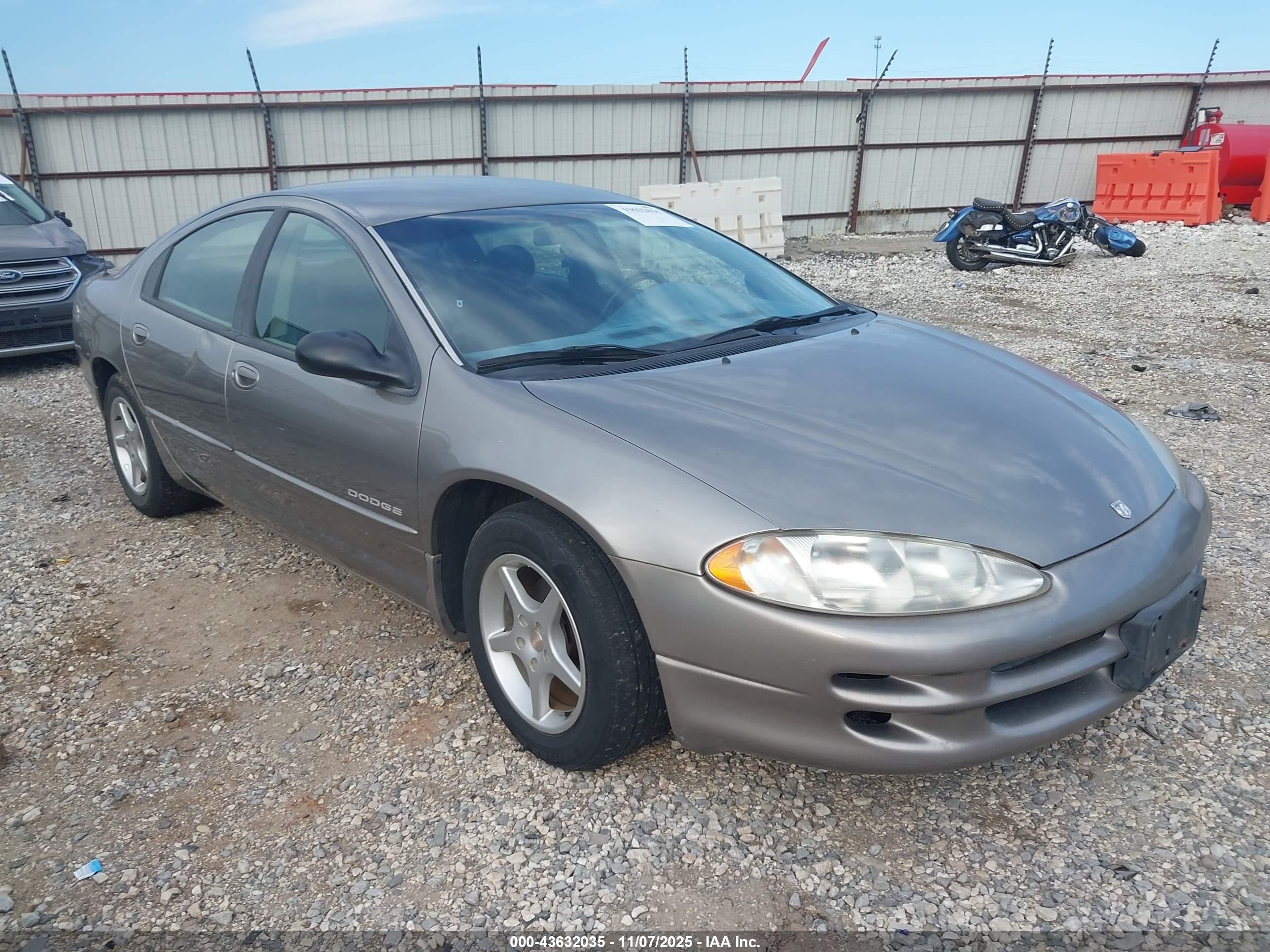 1999 Dodge Intrepid   Silver vin: 2B3HD46R8XH824016