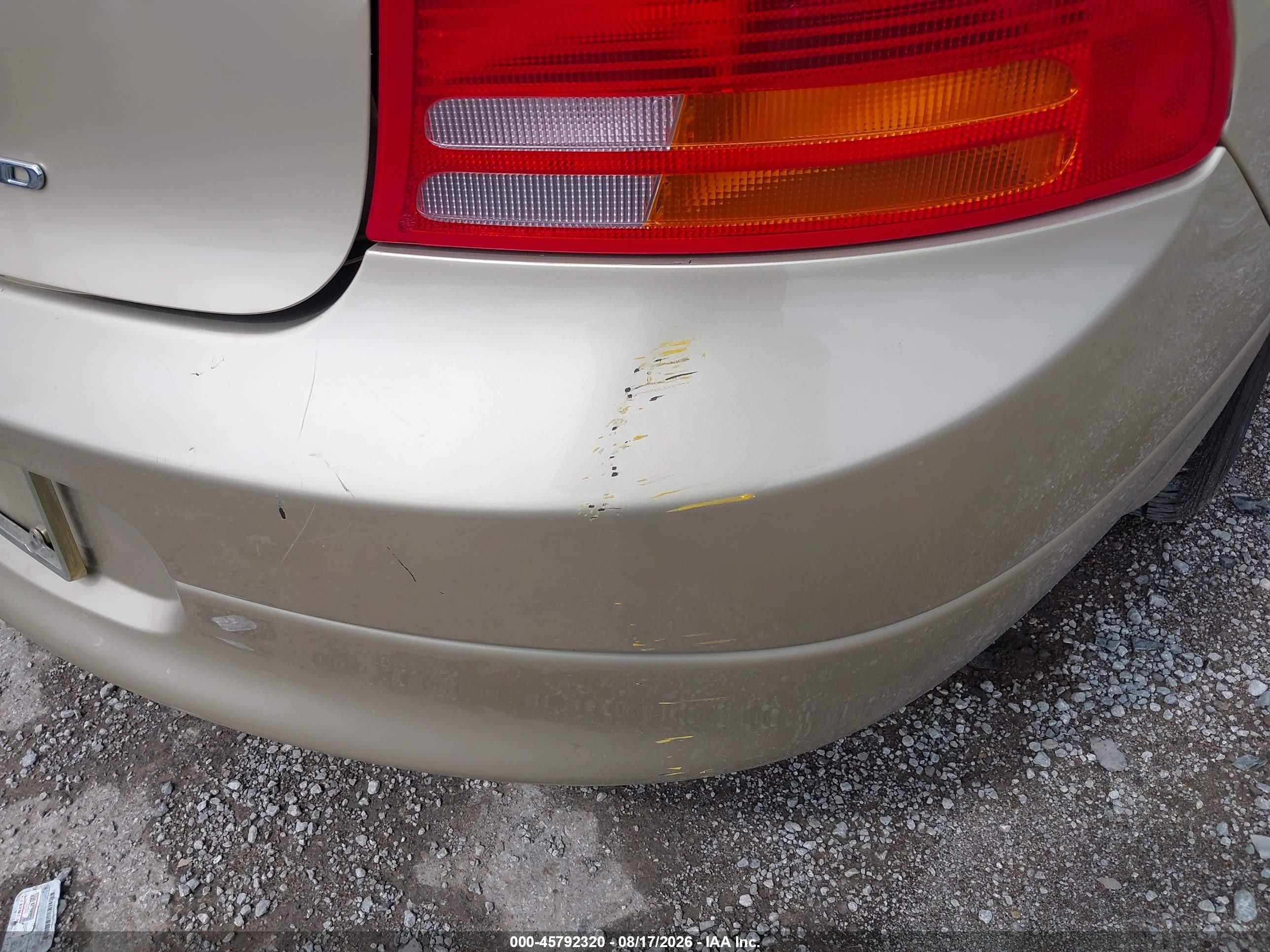 2000 Dodge Intrepid   Gold vin: 2B3HD46R9YH173982