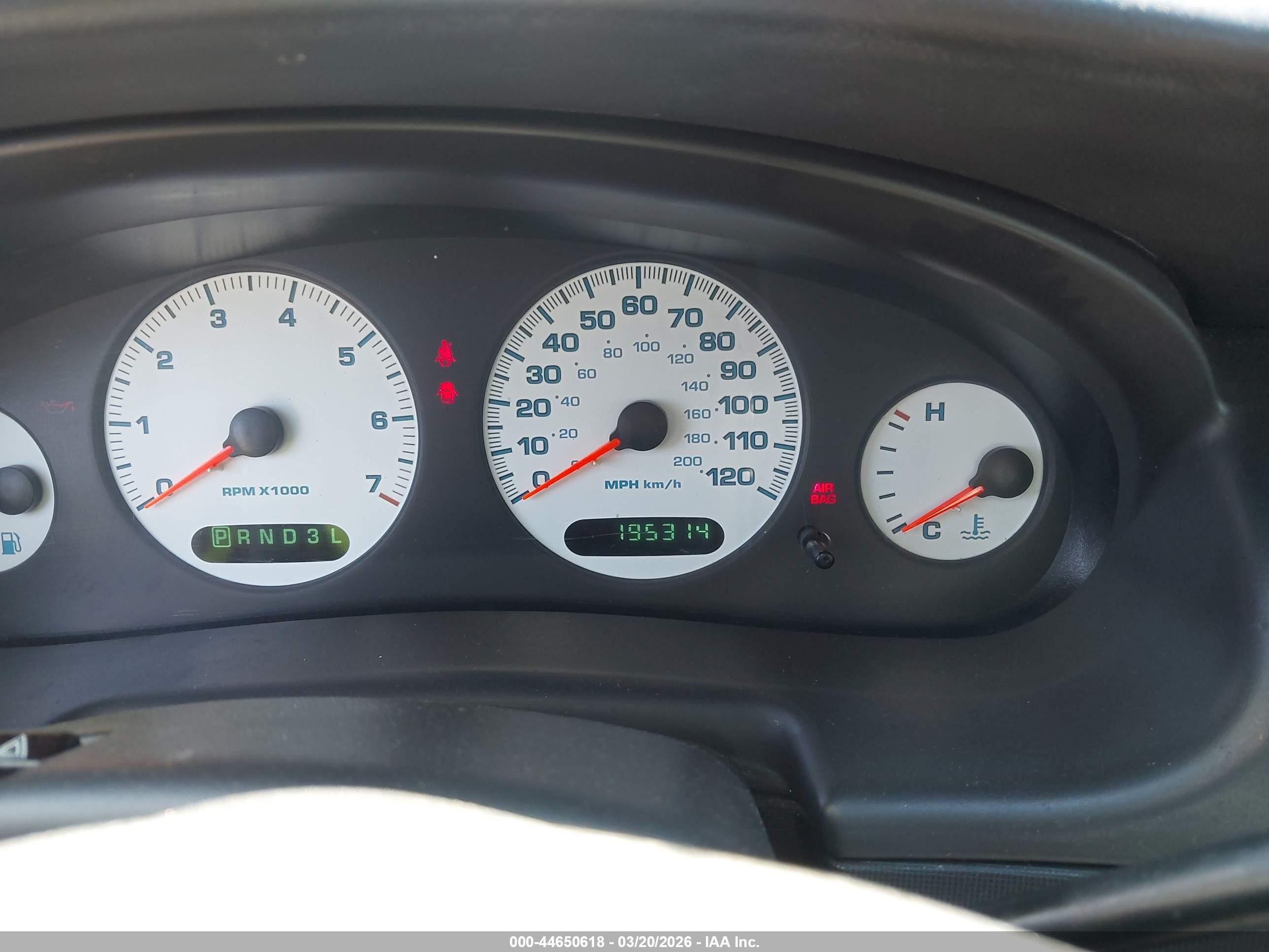 2000 Dodge Intrepid   Gold vin: 2B3HD46R9YH276514