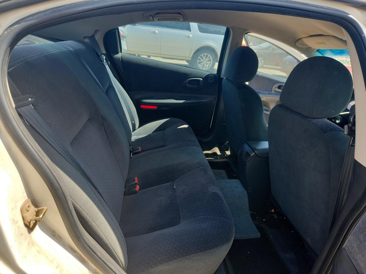 2001 Dodge Intrepid Se White vin: 2B3HD46RX1H592901