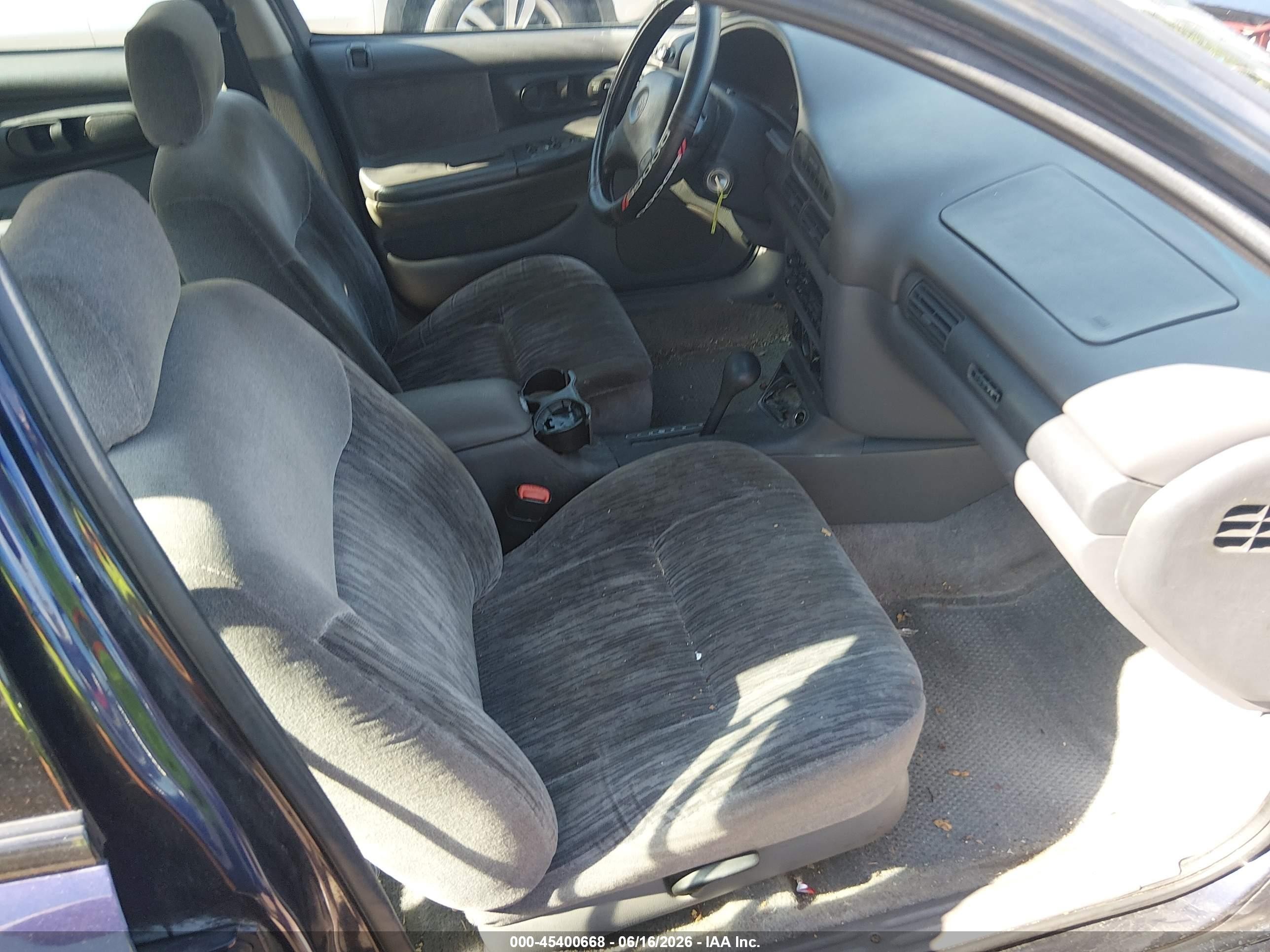 1997 Dodge Intrepid   Purple vin: 2B3HD46T1VH692418