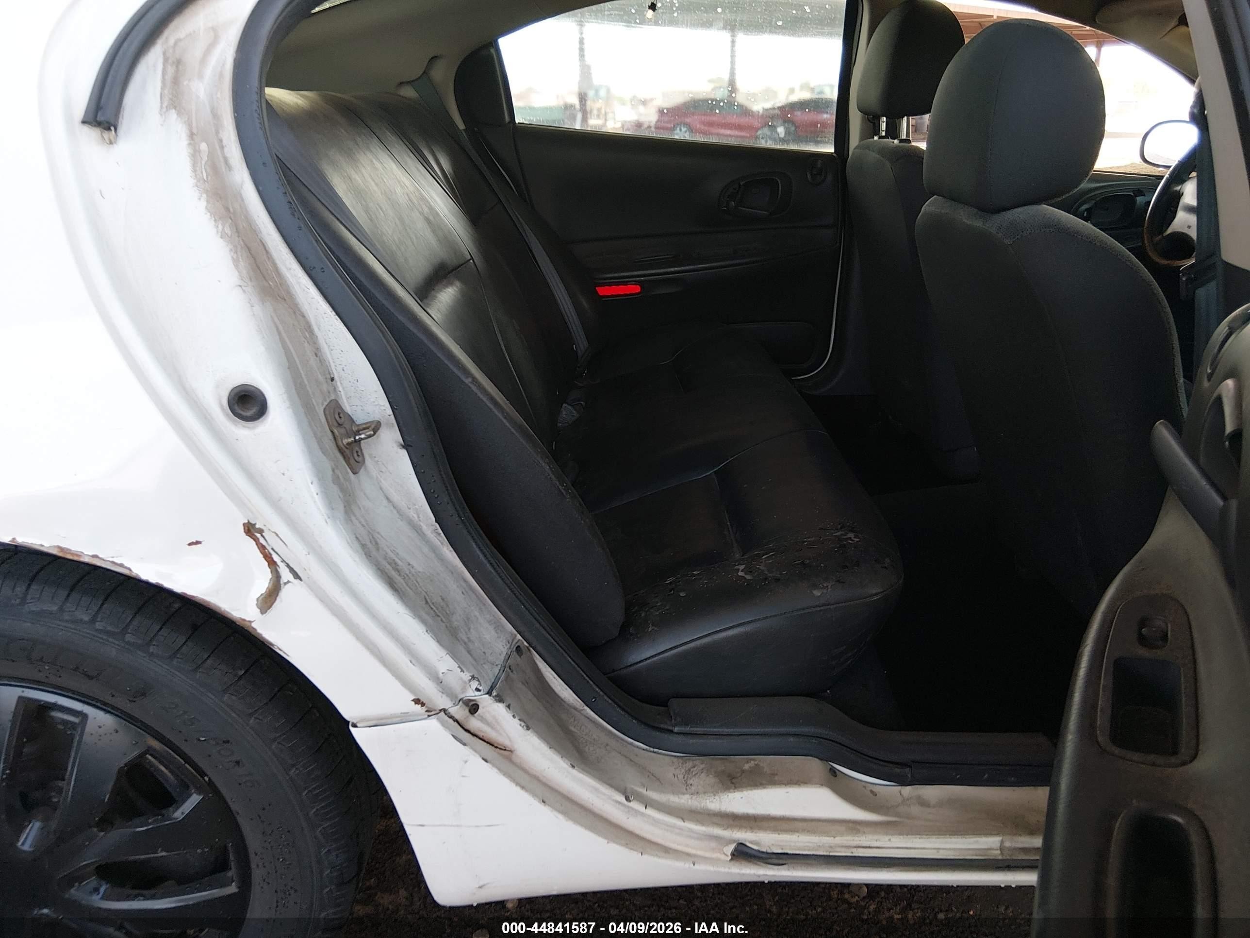 2002 Dodge Intrepid Se White vin: 2B3HD46V62H232748