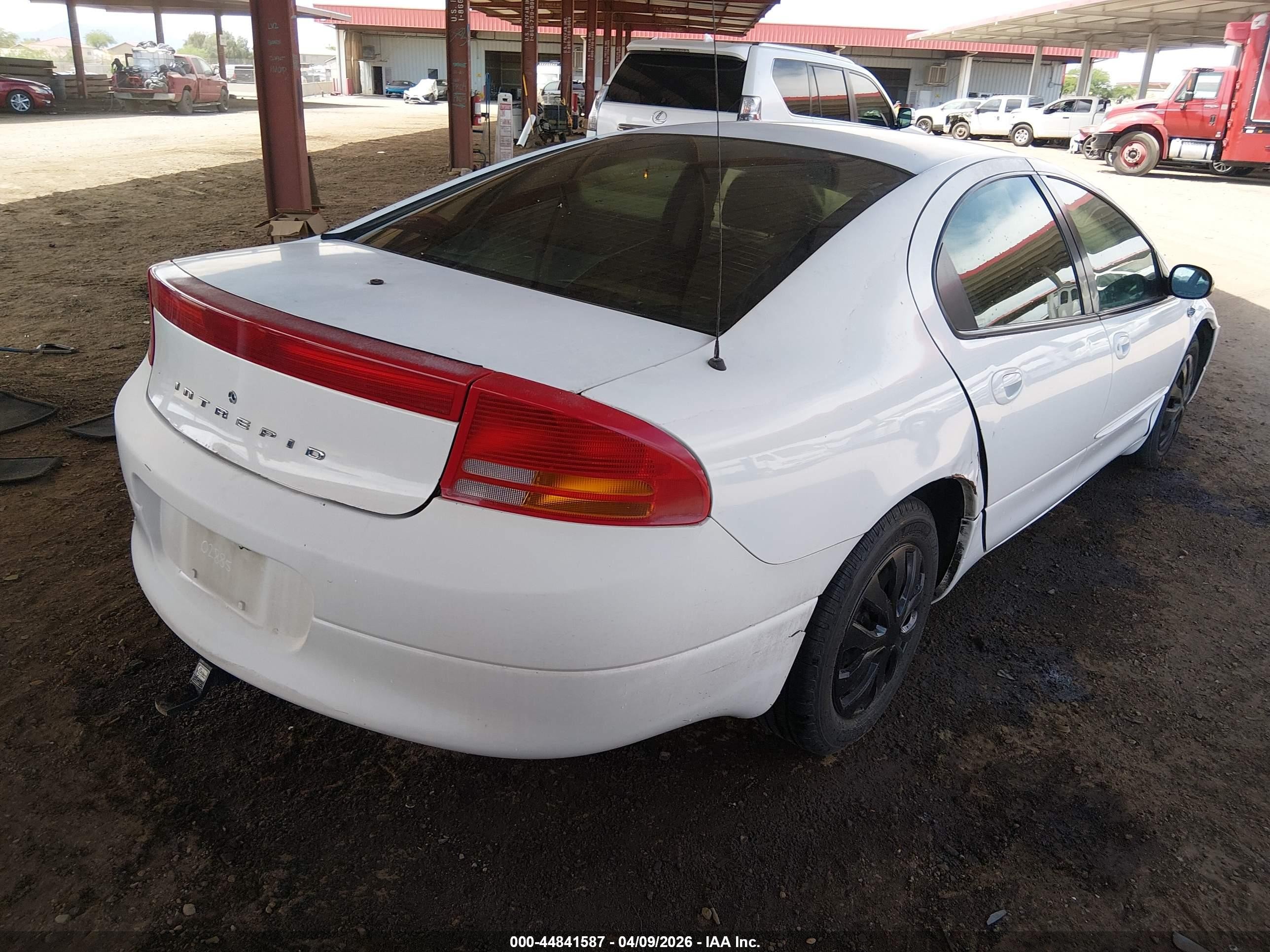 2002 Dodge Intrepid Se White vin: 2B3HD46V62H232748