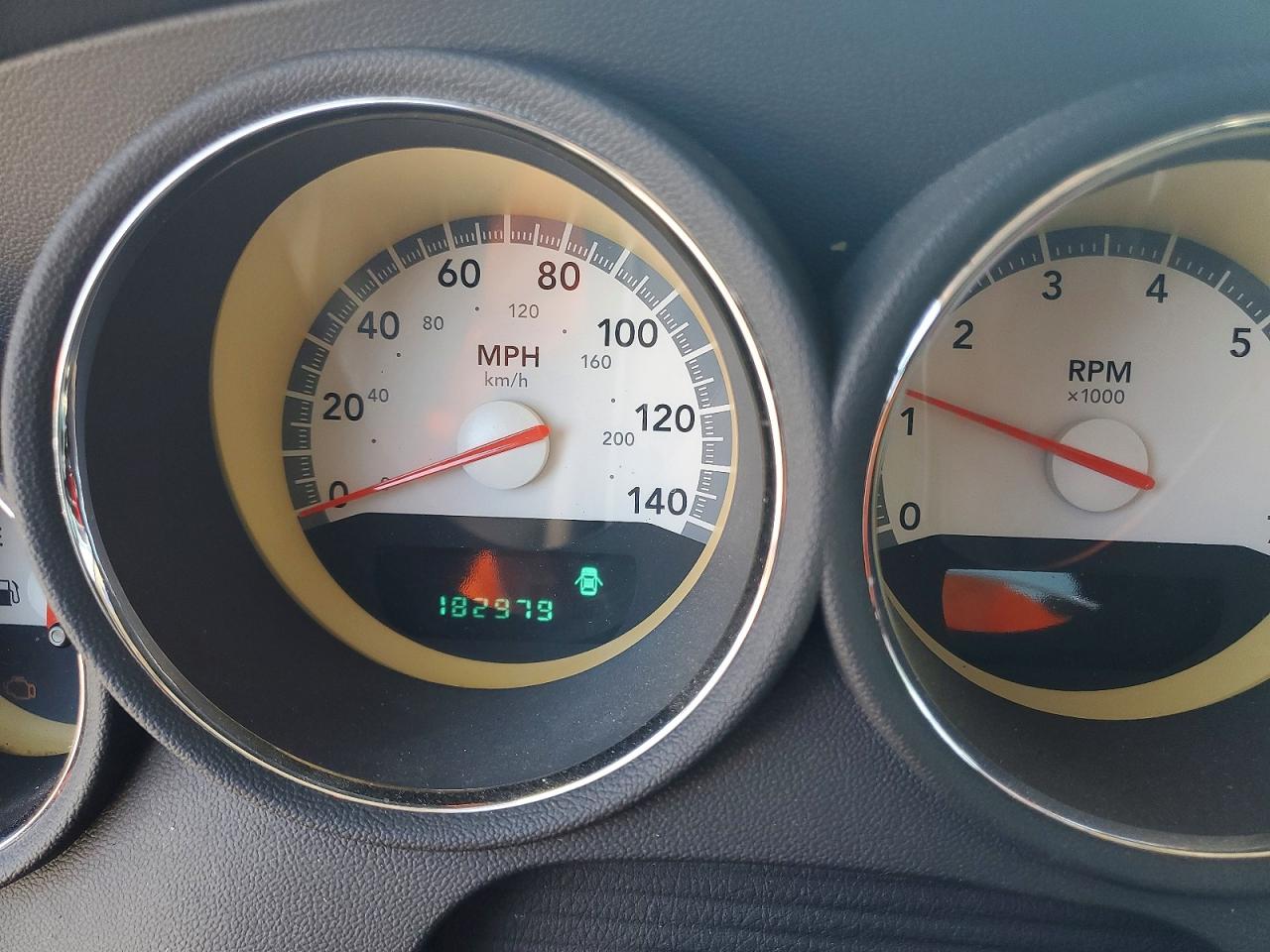 2009 Dodge Charger Серебряный vin: 2B3KA43D69H515090