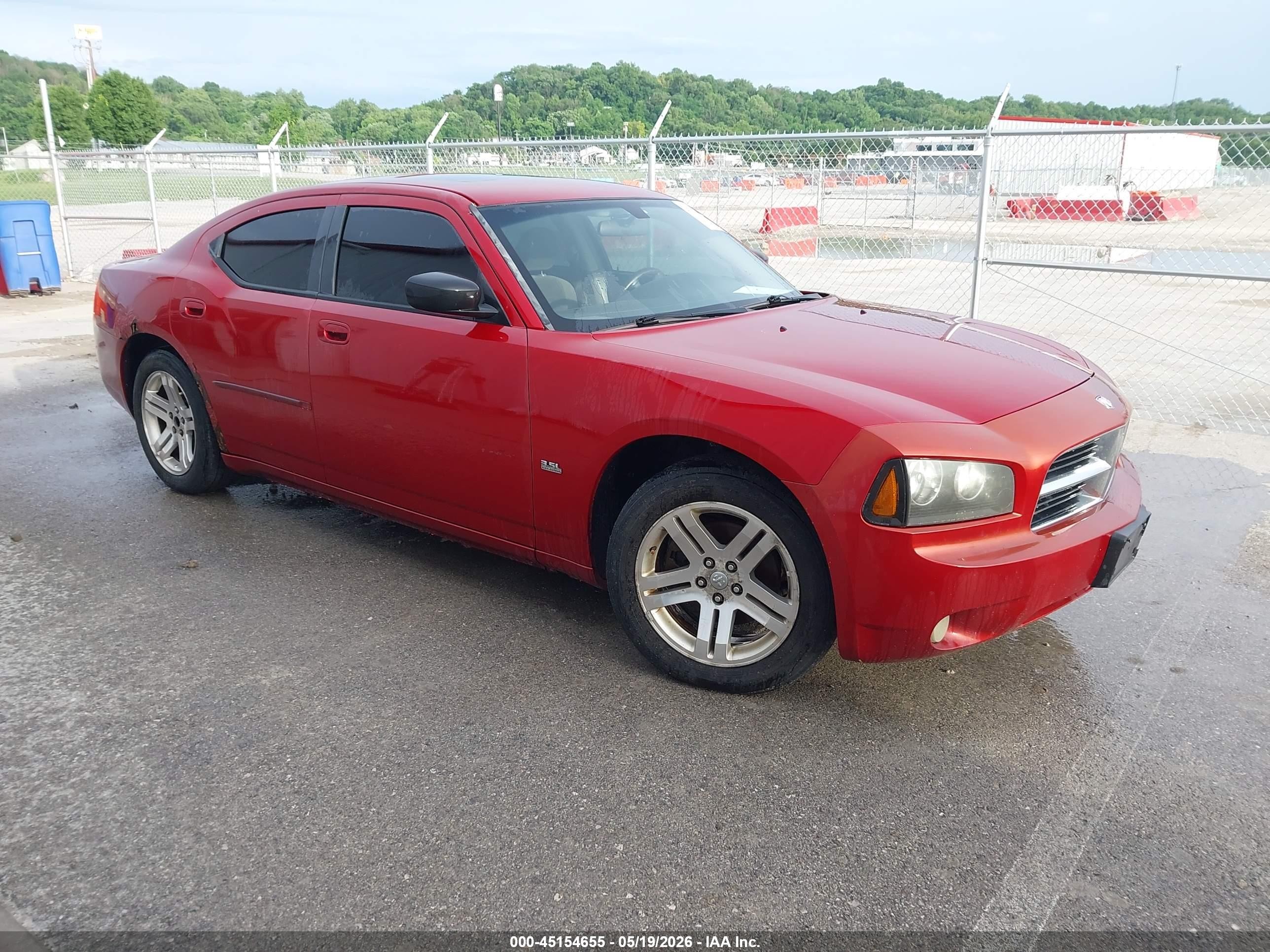 2007 Dodge Charger   Red vin: 2B3KA43G07H601938