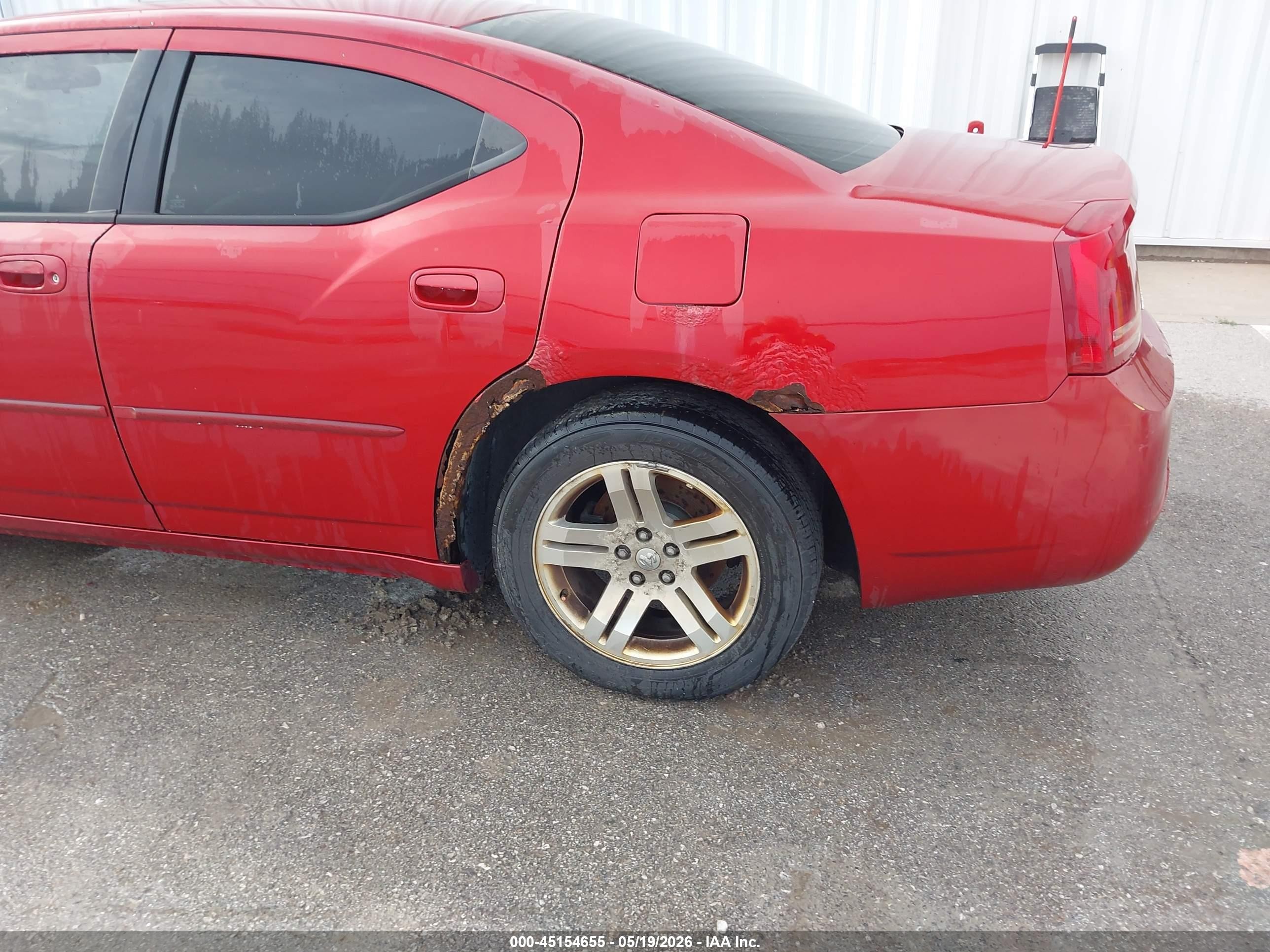 2007 Dodge Charger   Red vin: 2B3KA43G07H601938