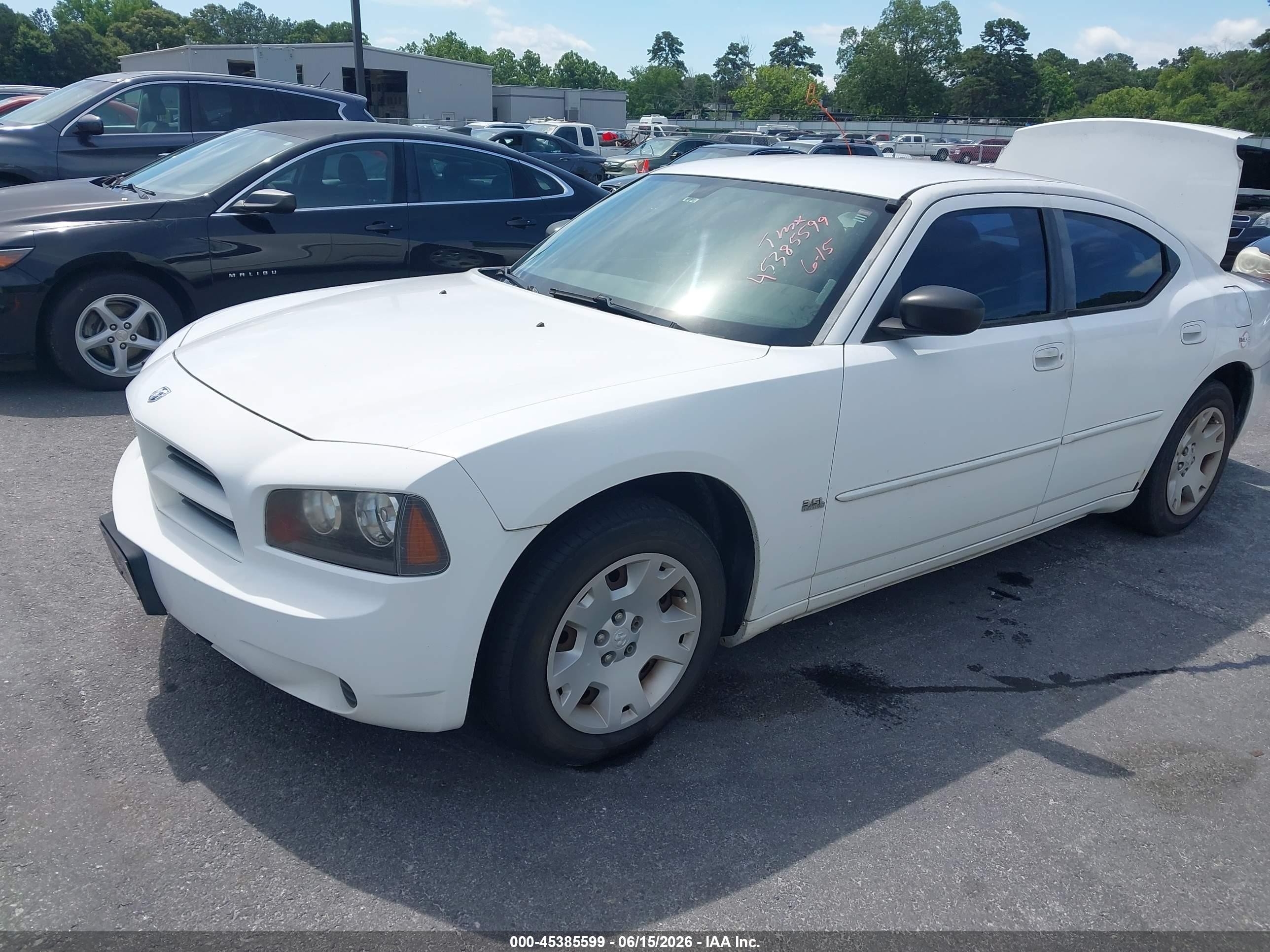 2006 Dodge Charger   White vin: 2B3KA43G16H422578