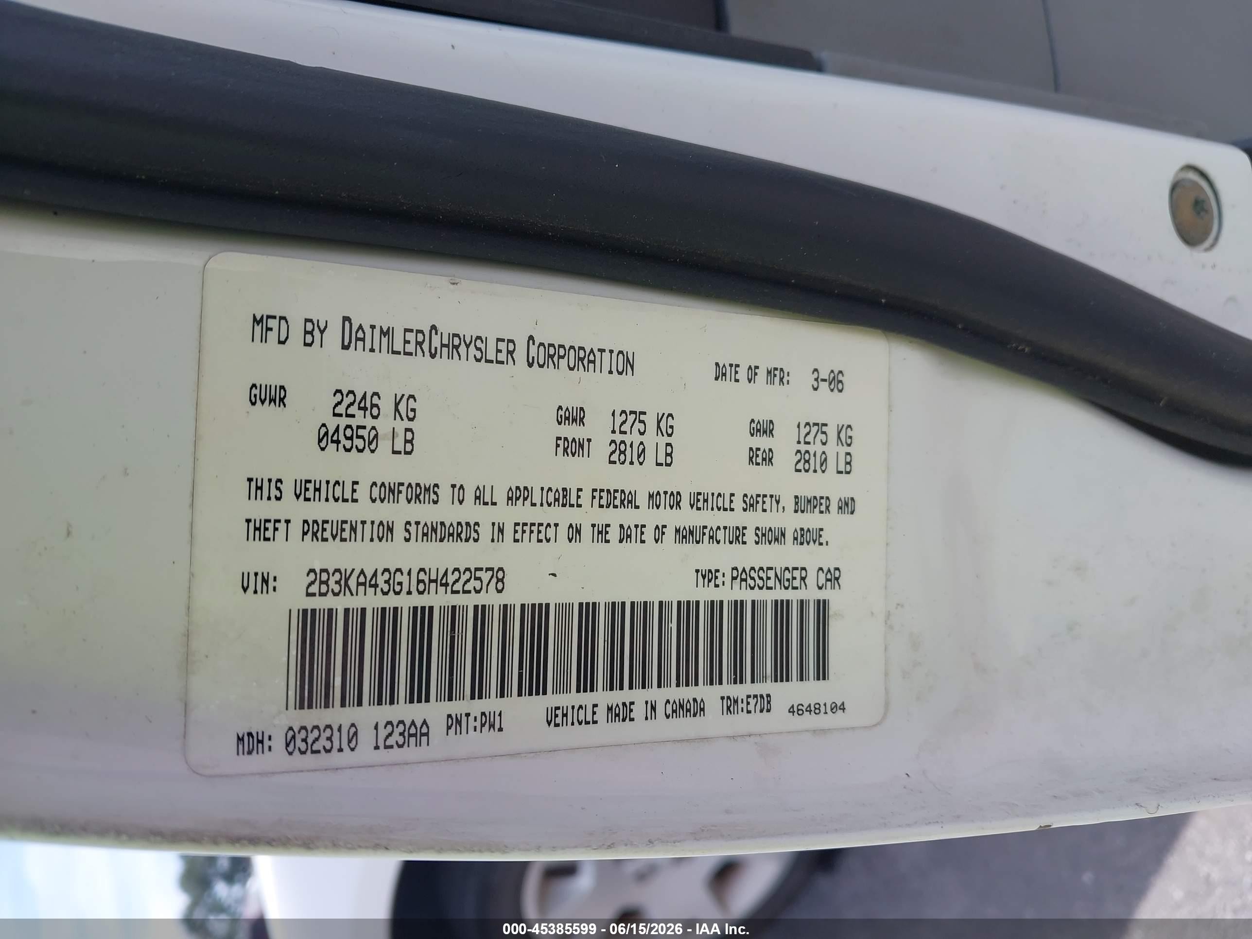 2006 Dodge Charger   White vin: 2B3KA43G16H422578