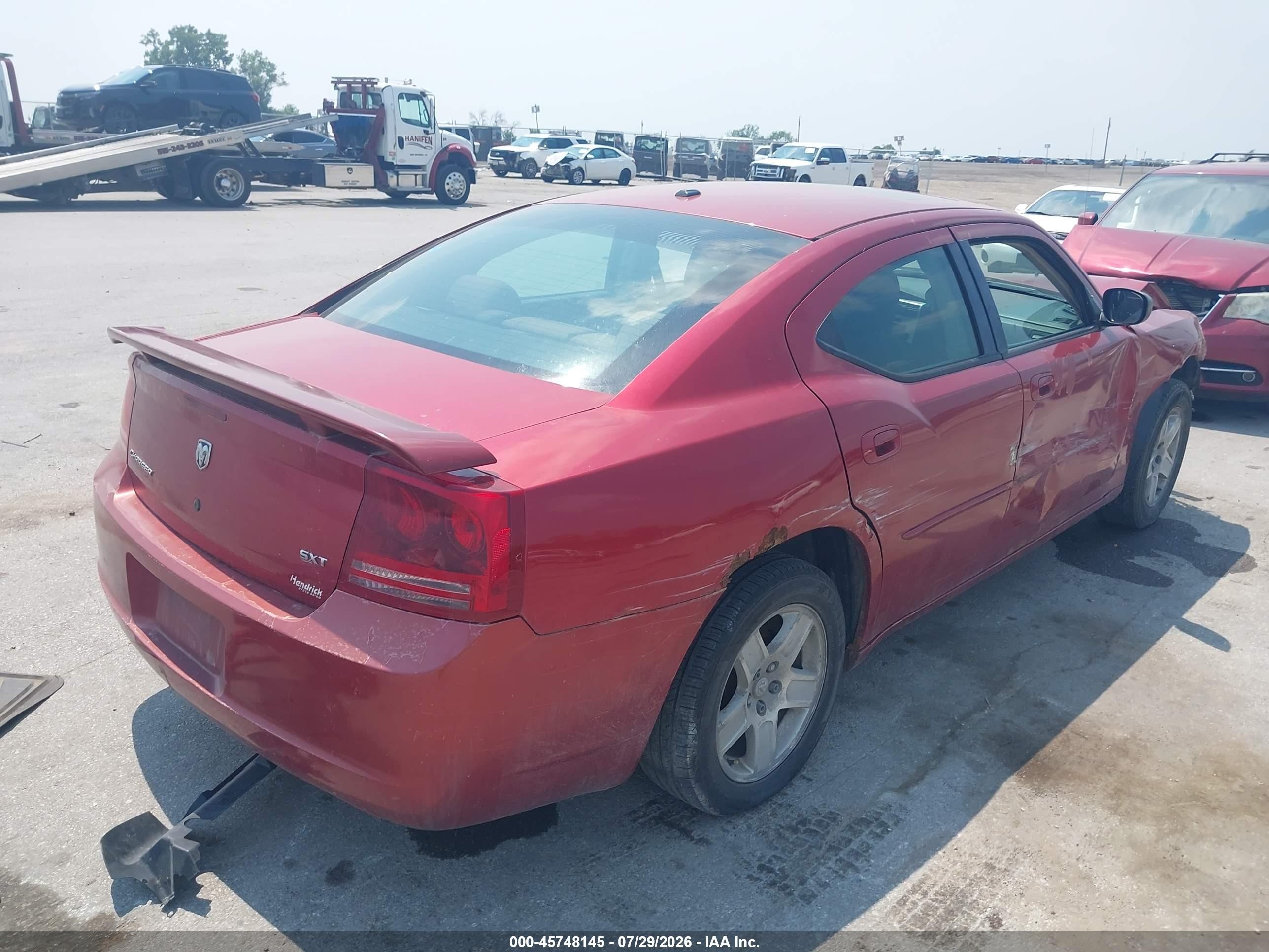 2007 Dodge Charger   Red vin: 2B3KA43G17H719755