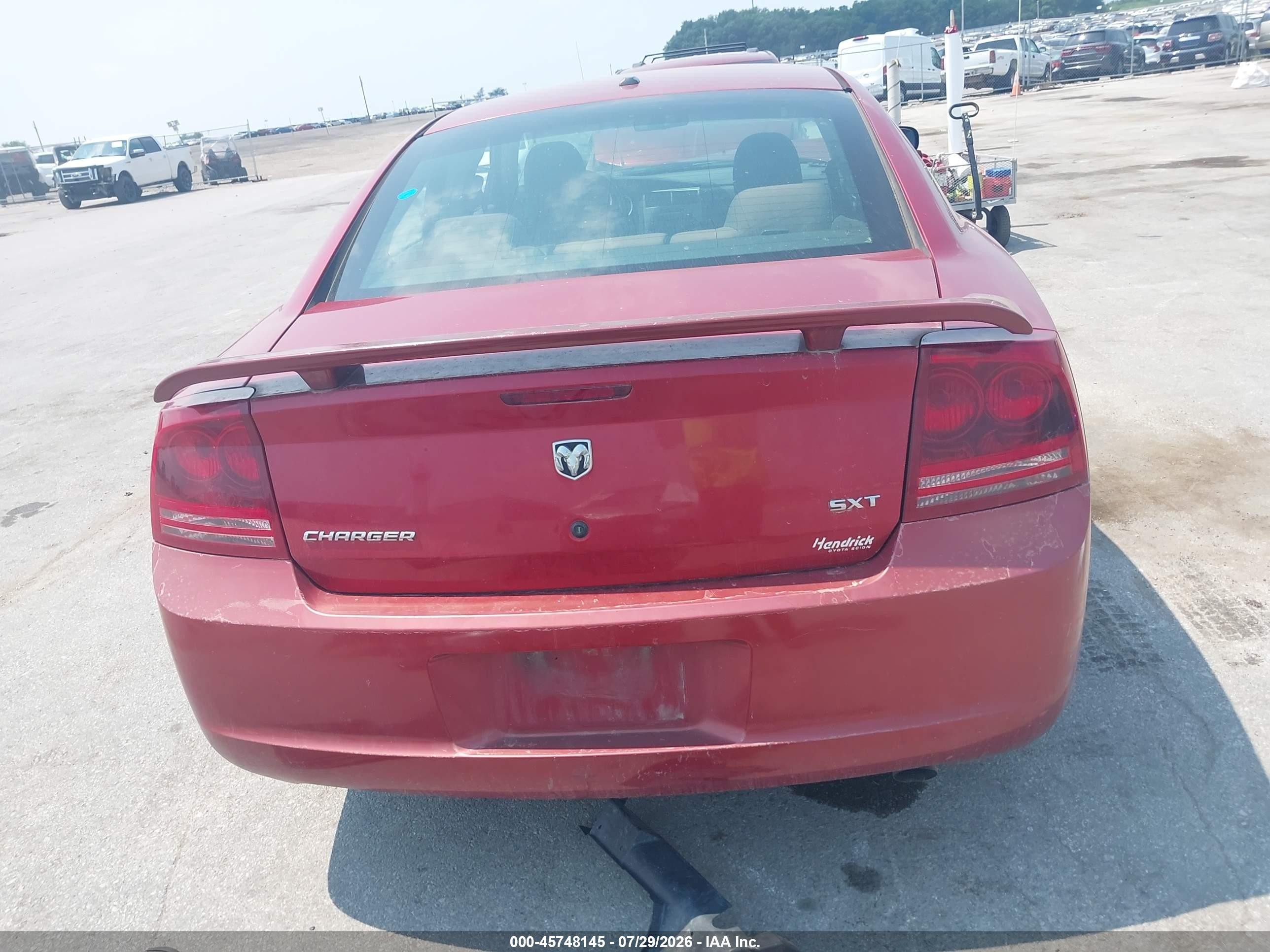 2007 Dodge Charger   Red vin: 2B3KA43G17H719755
