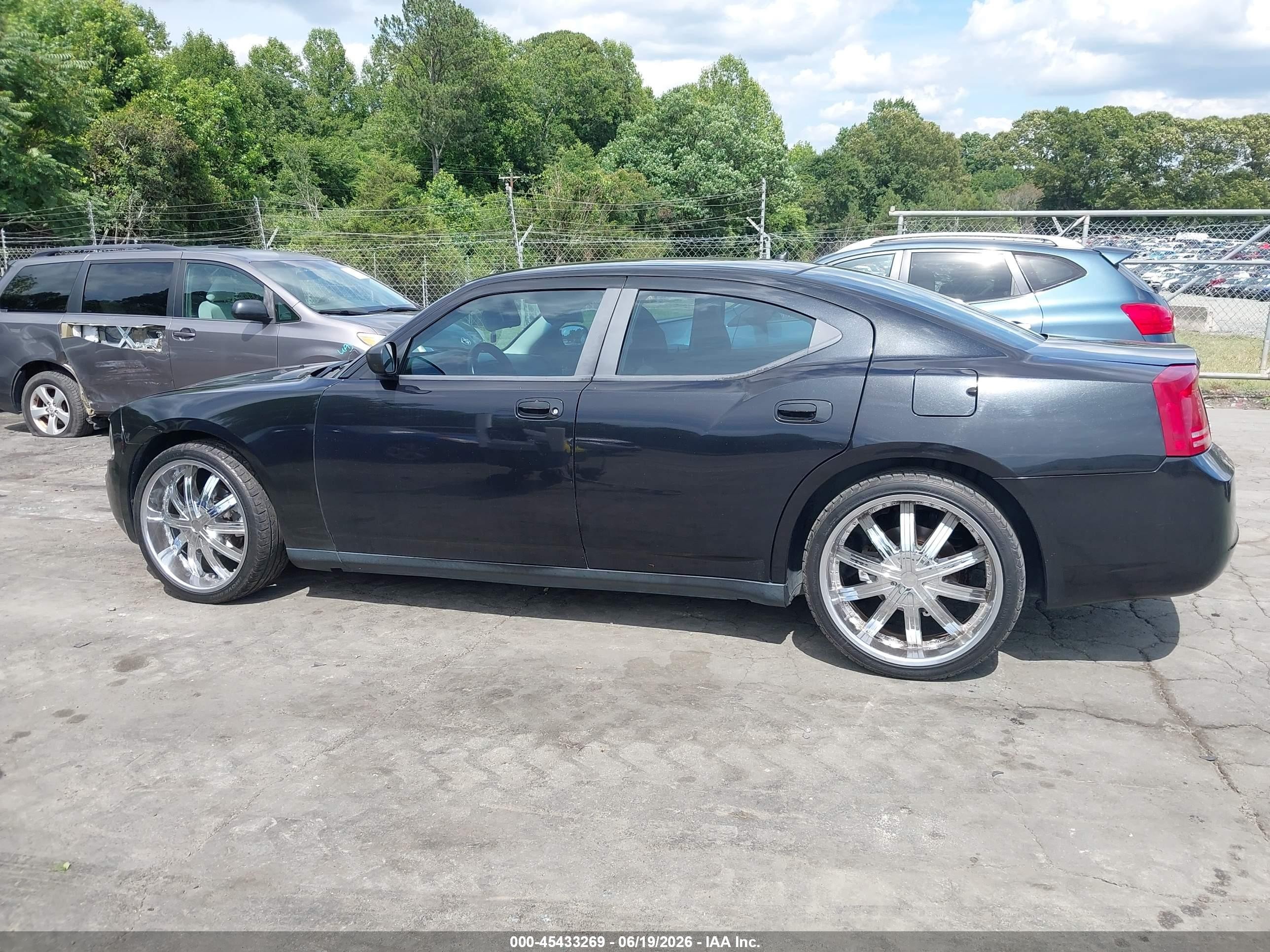 2008 Dodge Charger   Black vin: 2B3KA43G18H173248