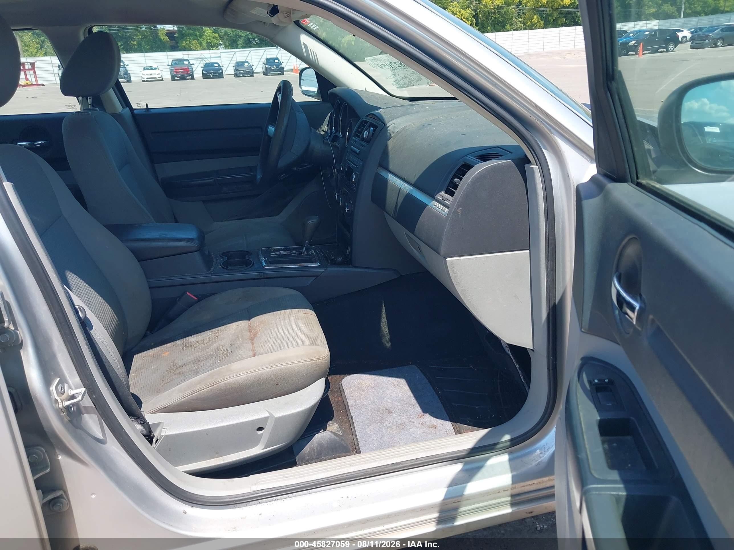 2008 Dodge Charger   Silver vin: 2B3KA43G18H181950