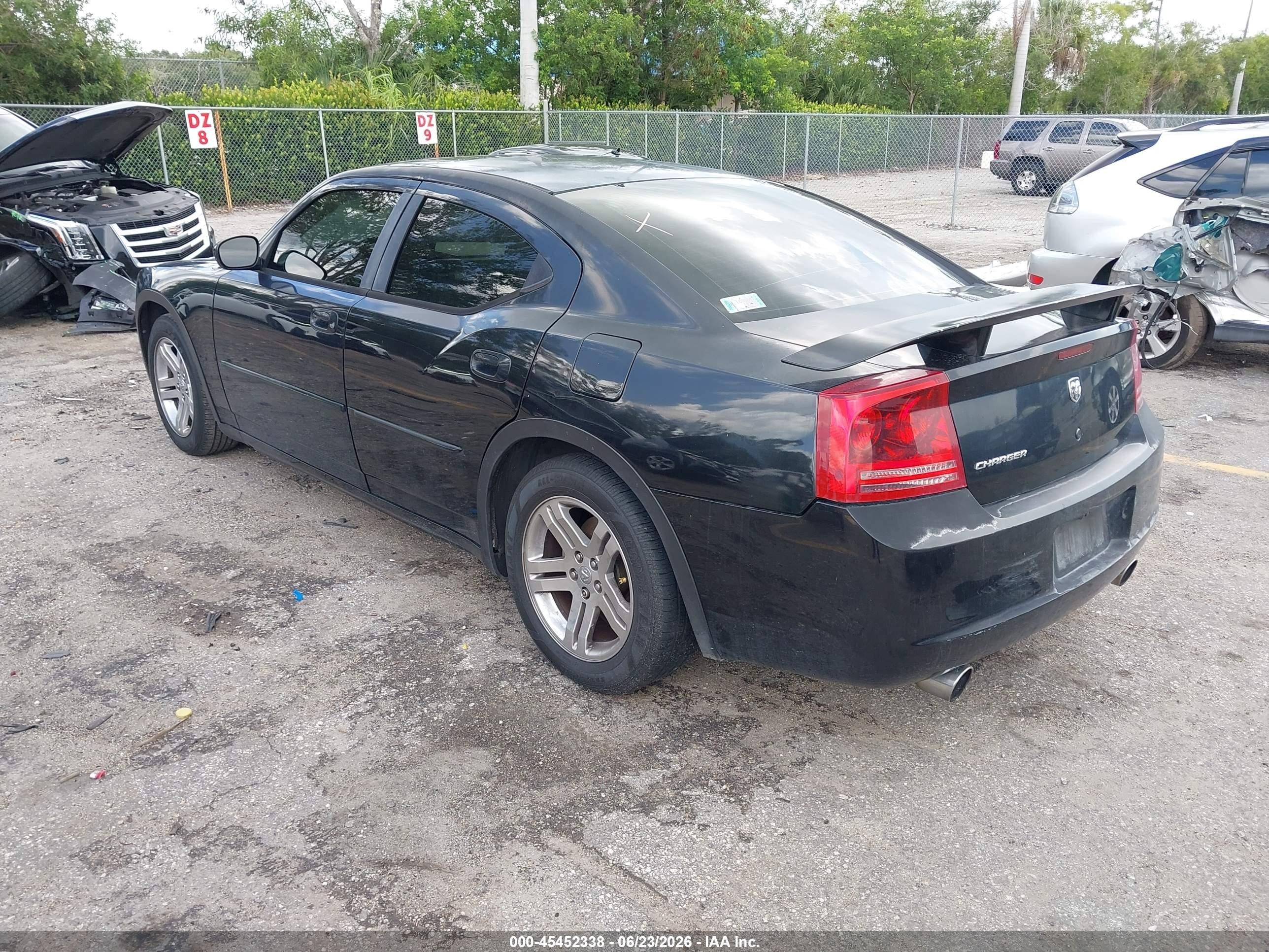 2006 Dodge Charger   Black vin: 2B3KA43G56H233206