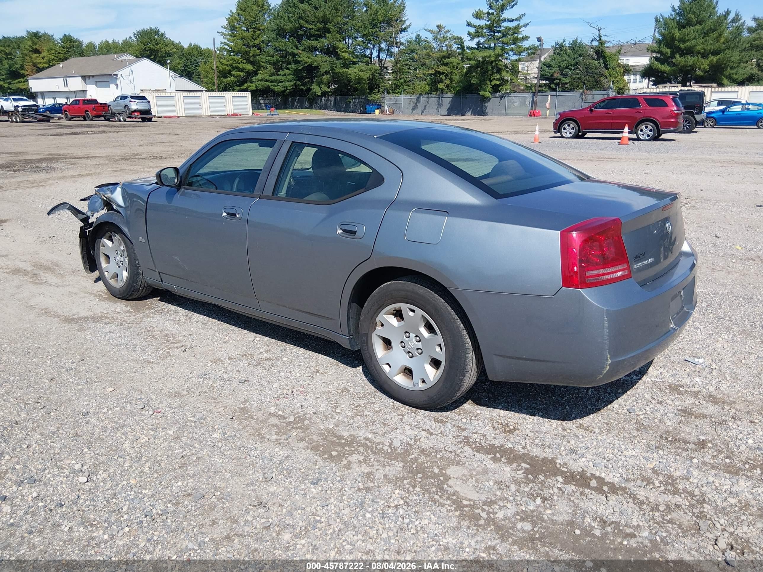 2007 Dodge Charger   Silver vin: 2B3KA43G57H707155