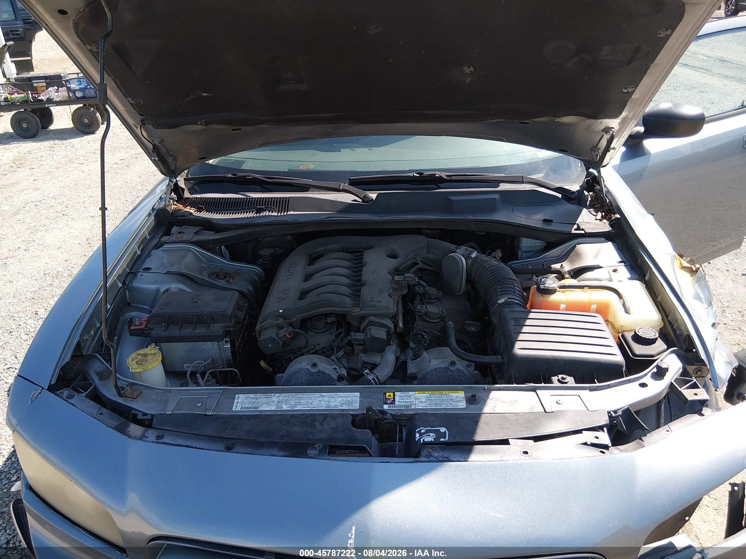 2007 Dodge Charger   Silver vin: 2B3KA43G57H707155