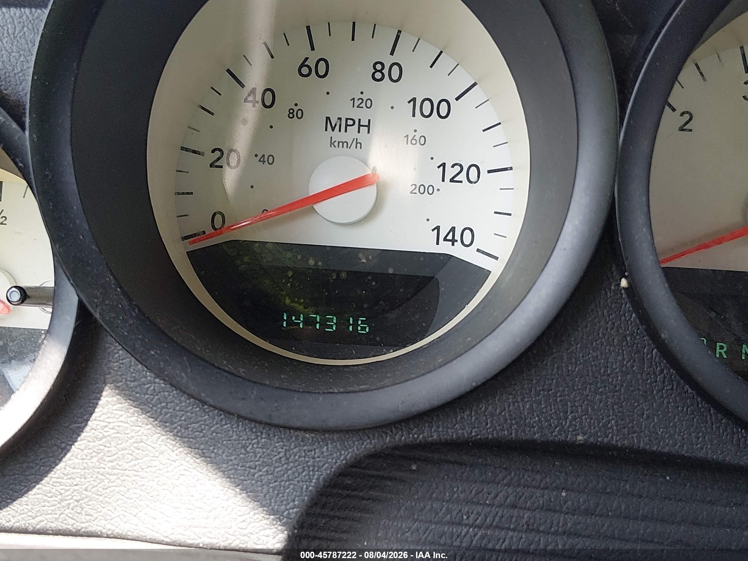 2007 Dodge Charger   Silver vin: 2B3KA43G57H707155