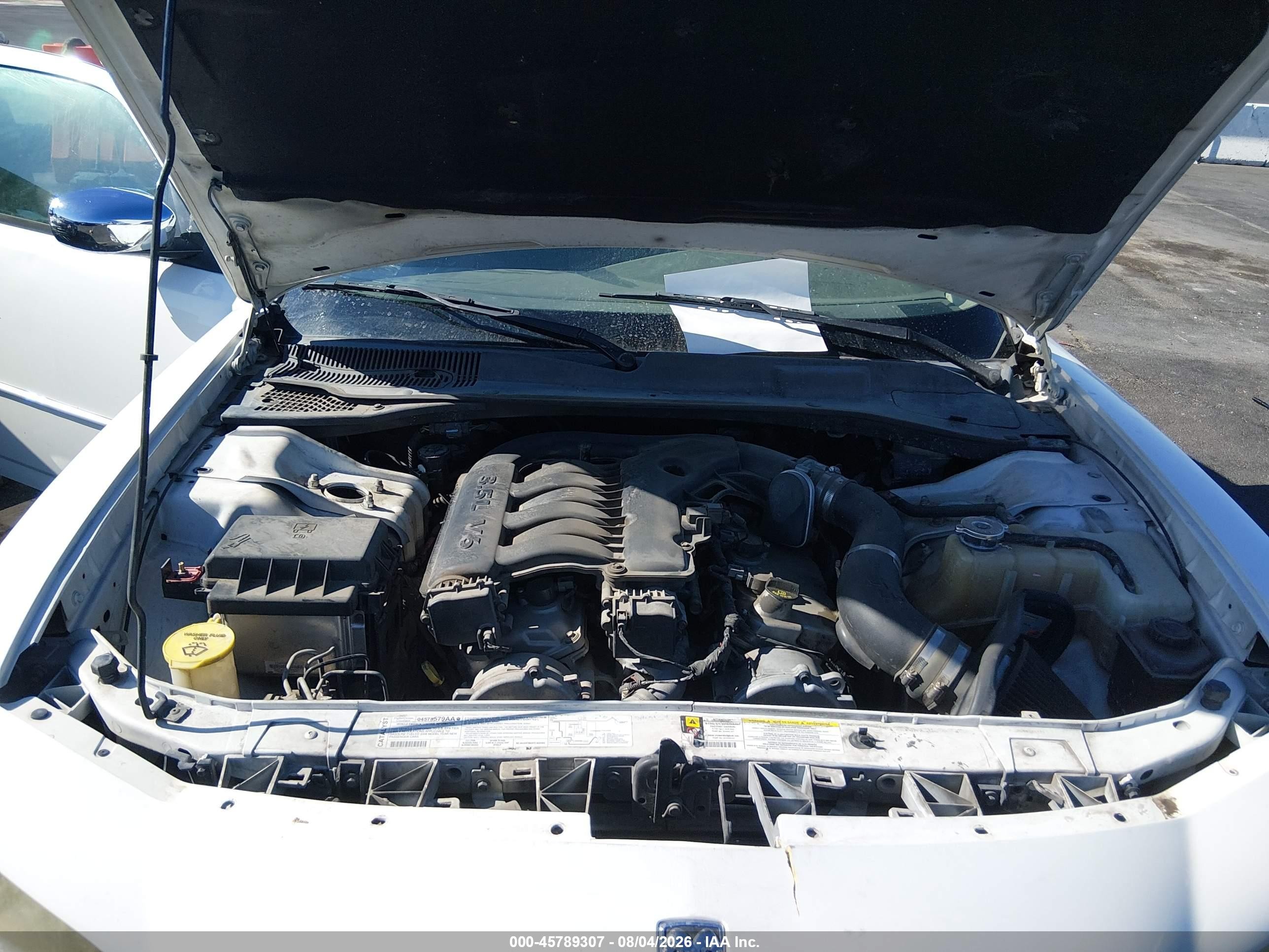 2006 Dodge Charger   White vin: 2B3KA43G66H472652