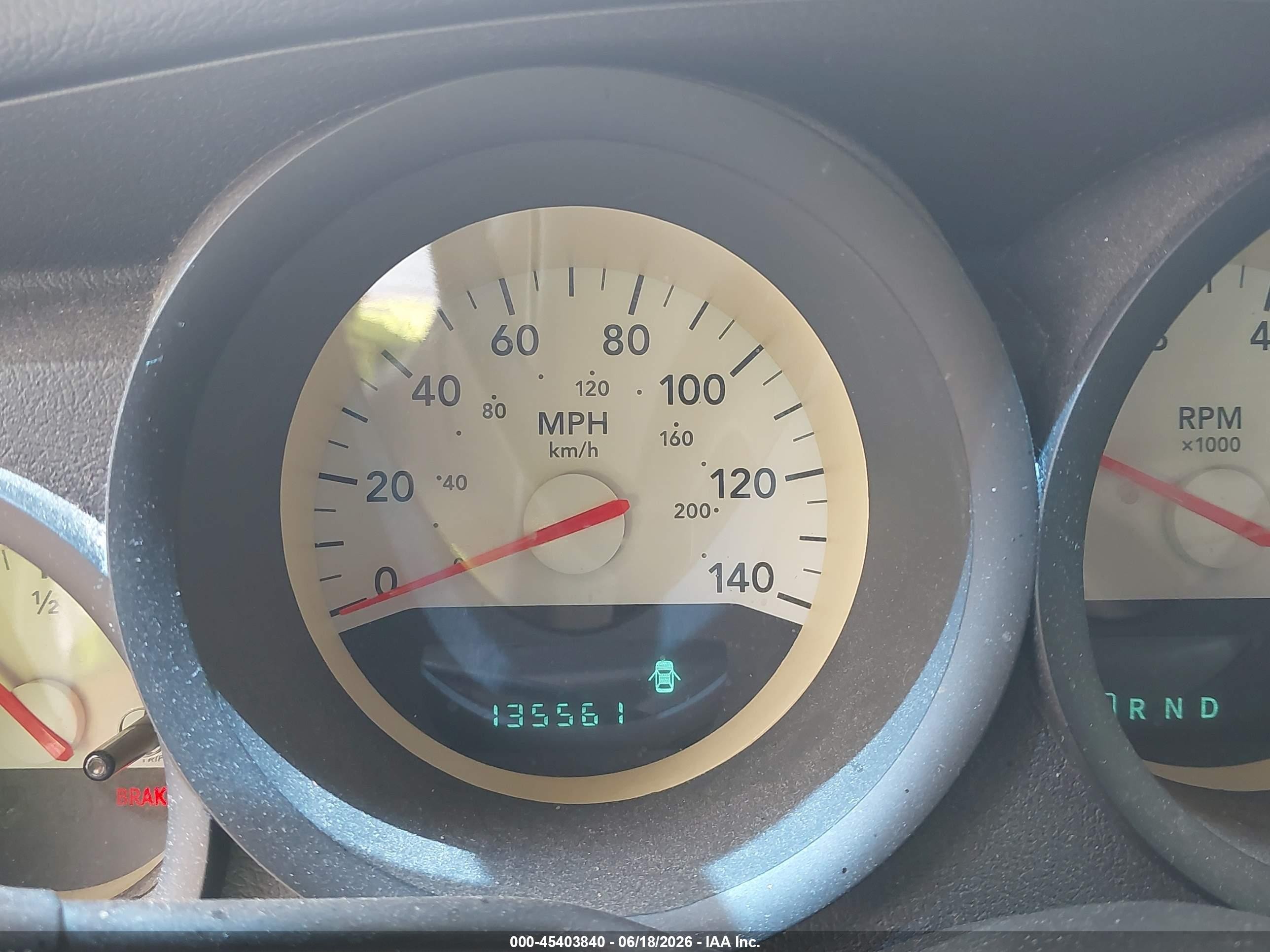 2007 Dodge Charger   Silver vin: 2B3KA43G77H863522