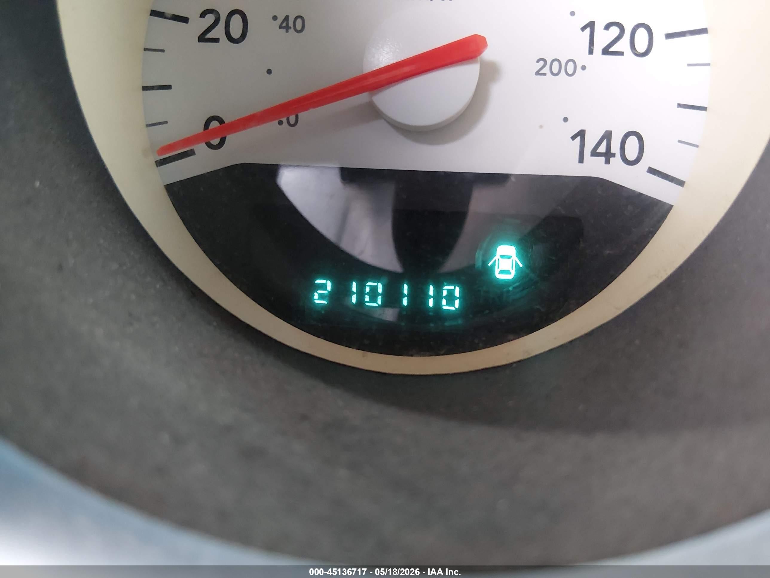 2007 Dodge Charger   Silver vin: 2B3KA43G77H882314