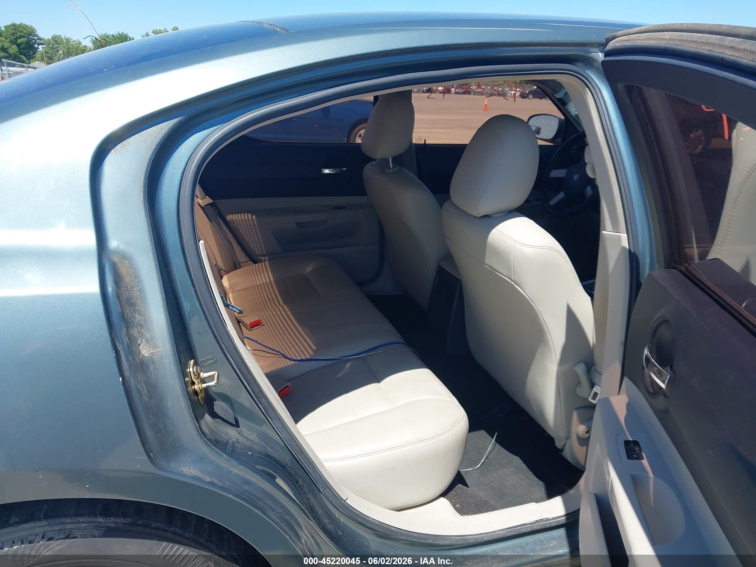 2006 Dodge Charger   Green vin: 2B3KA43G96H213802
