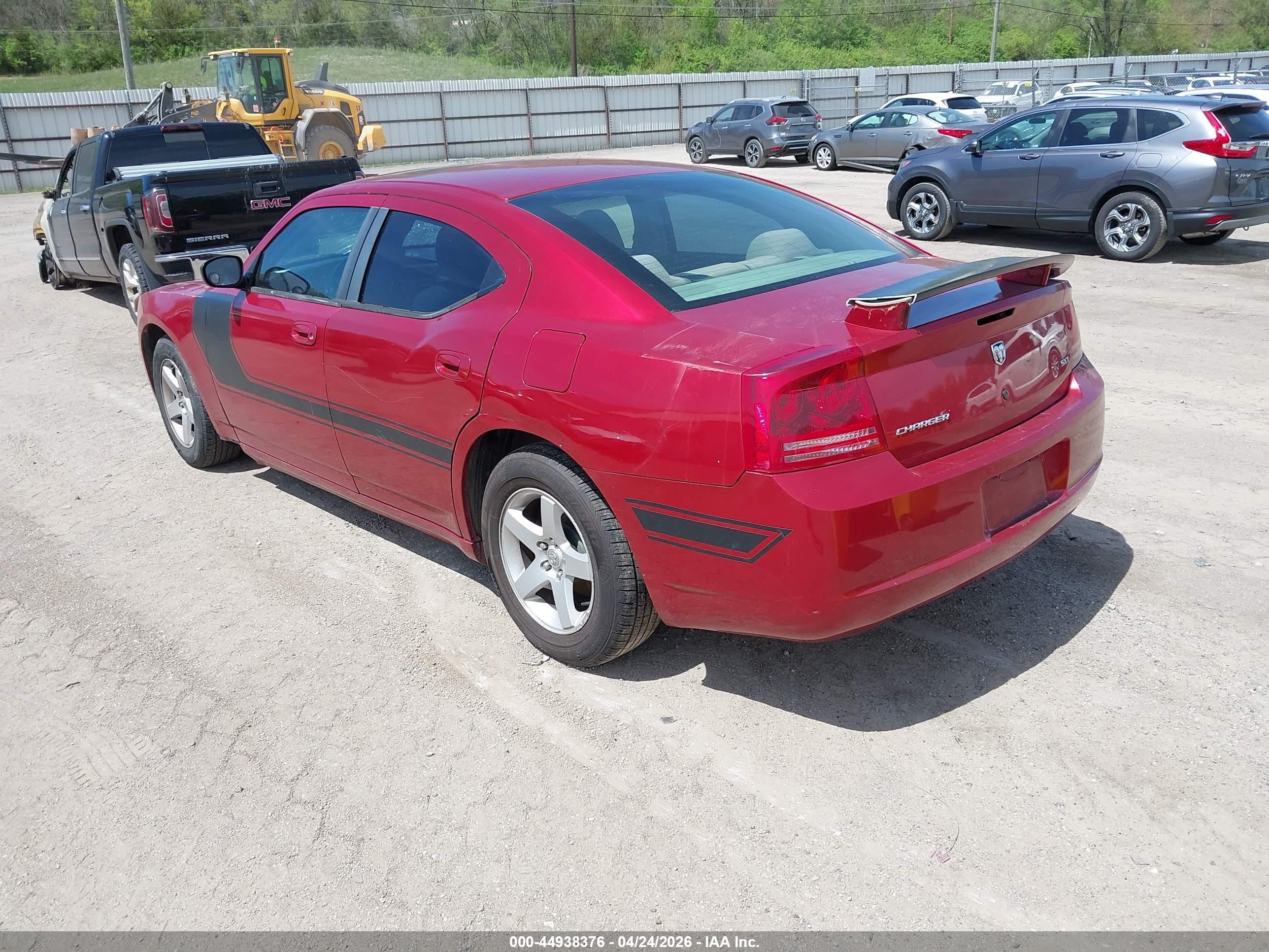 2006 Dodge Charger   Red vin: 2B3KA43G96H222077